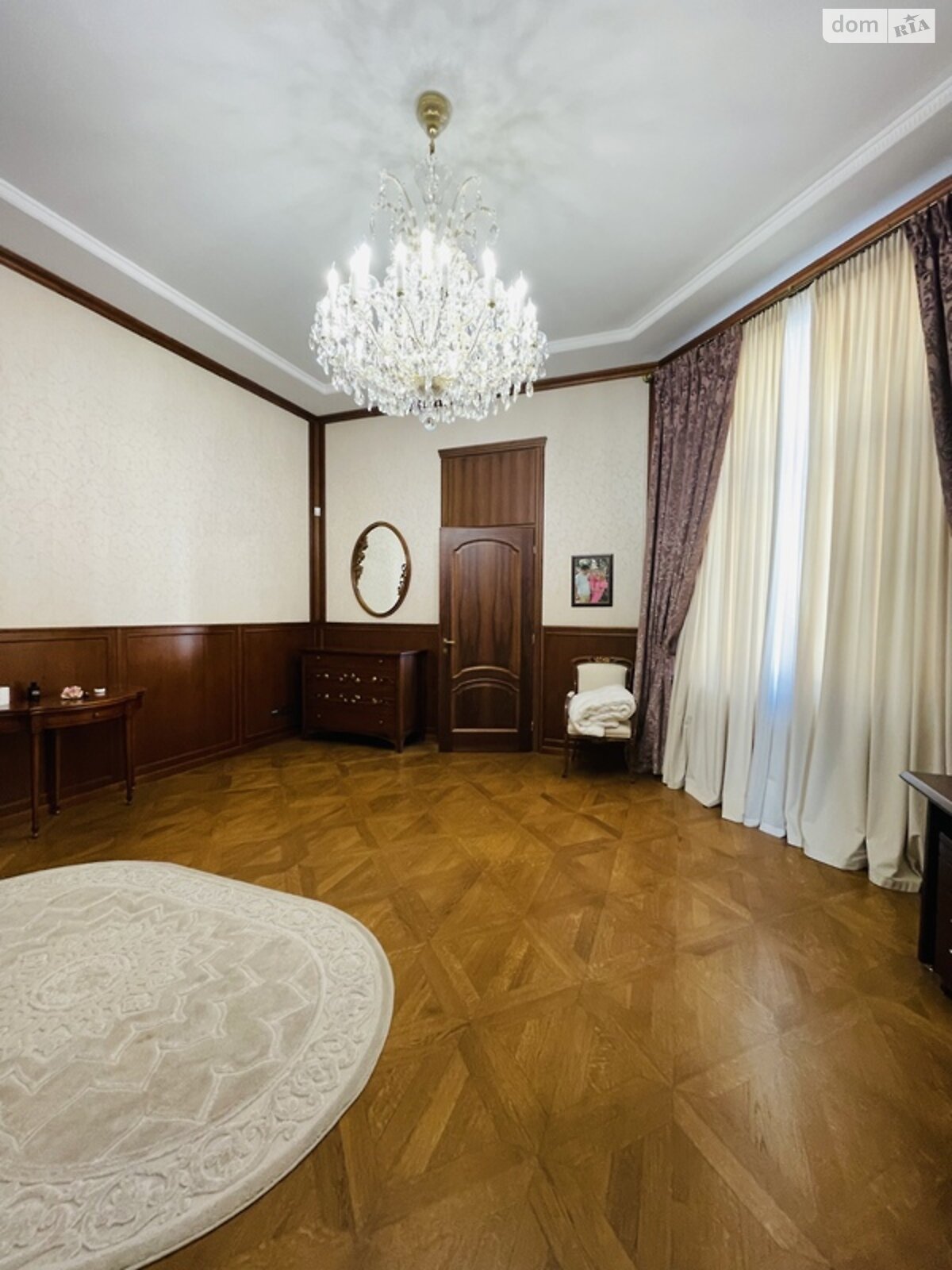 Продажа четырехкомнатной квартиры в Одессе, на ул. Торговая 3, район Приморский фото 1