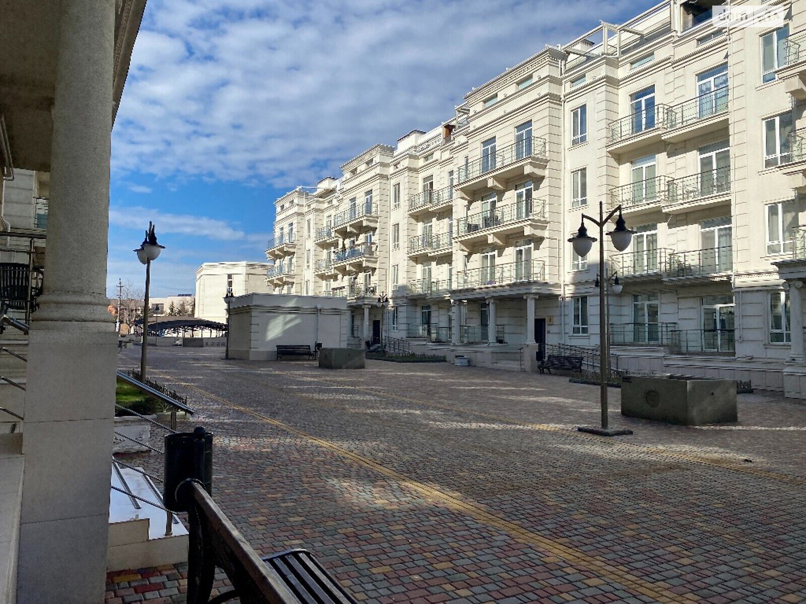 Продажа четырехкомнатной квартиры в Одессе, на дор. Фонтанская 58, район Киевский фото 1