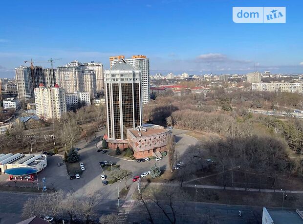 Продаж двокімнатної квартири в Одесі, на просп. Гагаріна, район Приморський фото 1 Продаж двокімнатної квартири в Одесі, на просп. Гагаріна, район Приморський фото 1