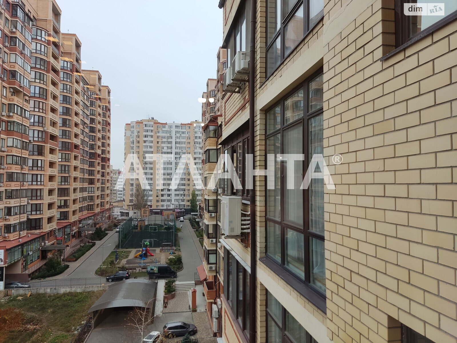 Продаж трикімнатної квартири в Одесі, на вул. Армійська 8Б, район Приморський фото 1 Продаж трикімнатної квартири в Одесі, на вул. Армійська 8Б, район Приморський фото 1