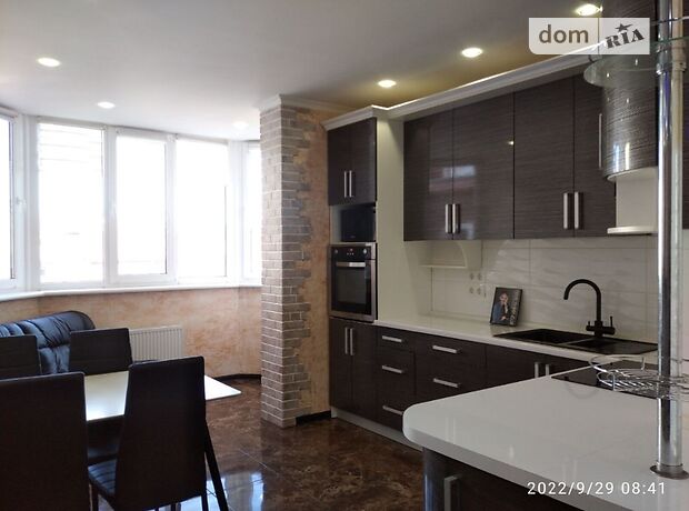 Продаж двокімнатної квартири в Одесі, на масив Радужний 15/4, район Таїрова фото 1 Продаж двокімнатної квартири в Одесі, на масив Радужний 15/4, район Таїрова фото 1
