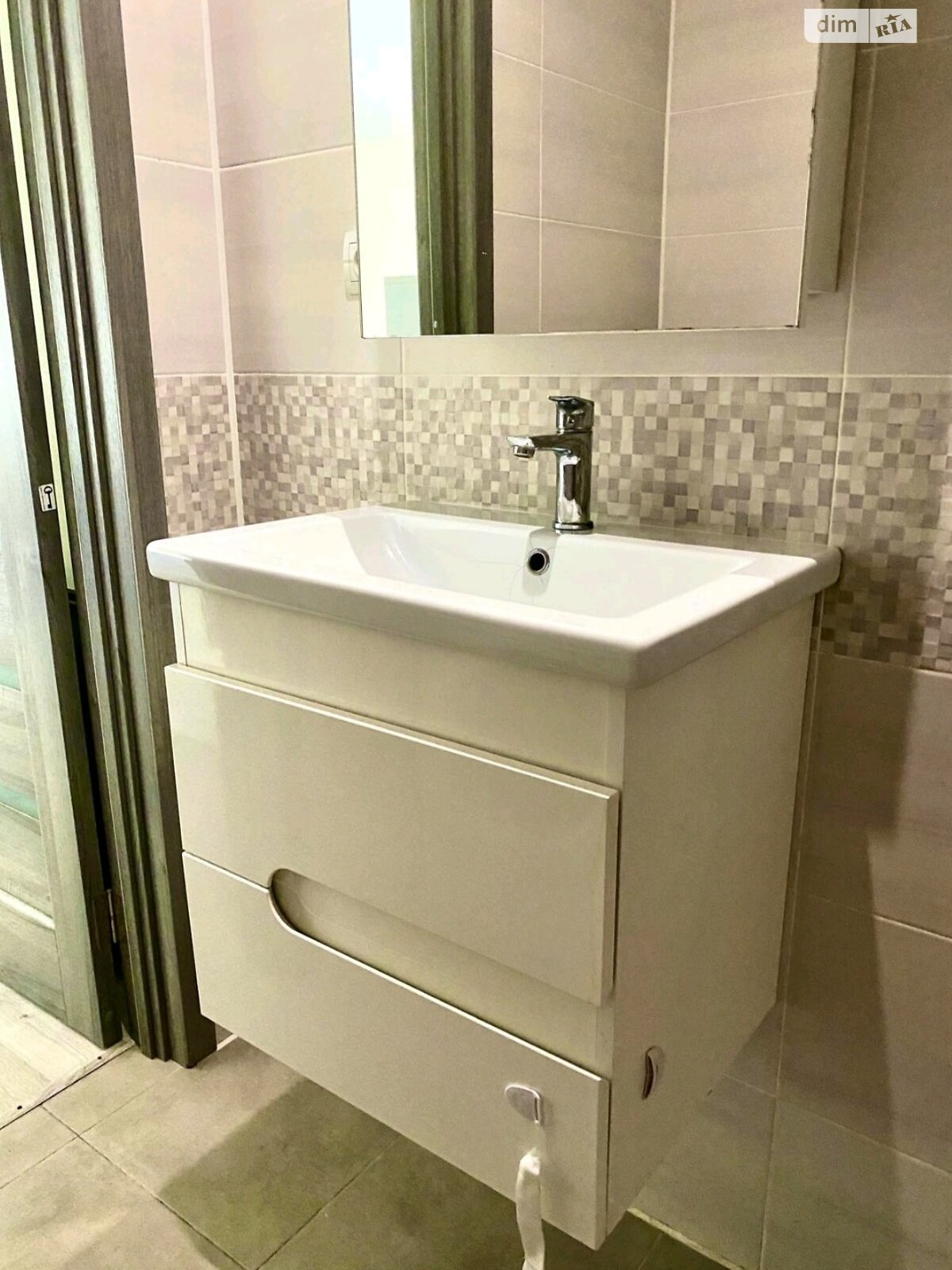 Продаж однокімнатної квартири в Одесі, на мас. Радужний, фото 1 Продаж однокімнатної квартири в Одесі, на мас. Радужний, фото 1