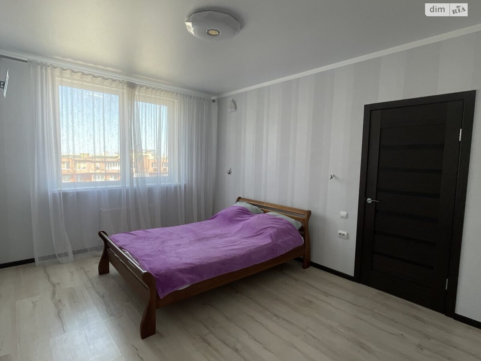 Продаж однокімнатної квартири в Лиманці, на мас. Радужний, фото 1 Продаж однокімнатної квартири в Лиманці, на мас. Радужний, фото 1