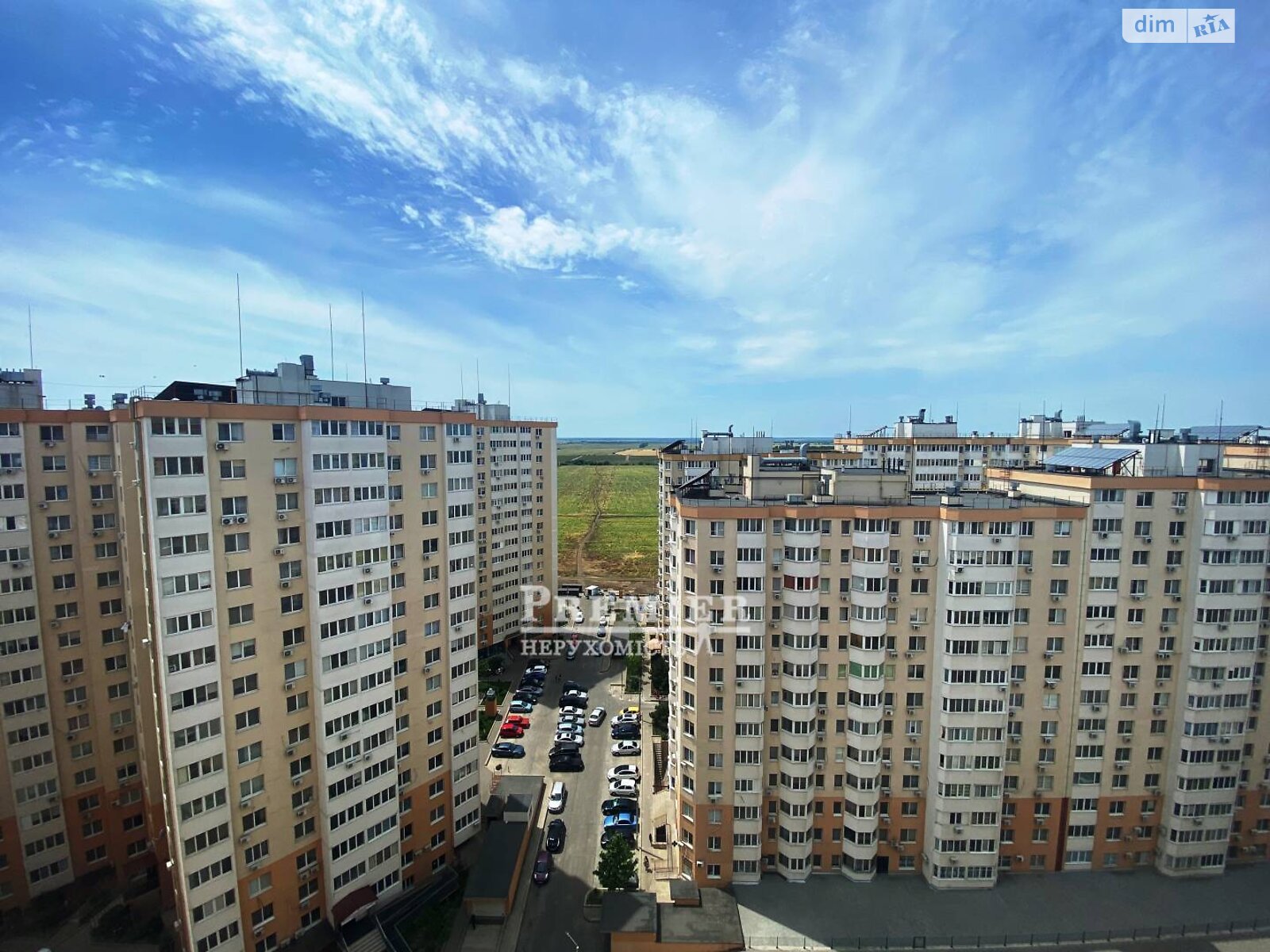 Продаж двокімнатної квартири в Лиманці, на мас. Райдужний, фото 1 Продаж двокімнатної квартири в Лиманці, на мас. Райдужний, фото 1