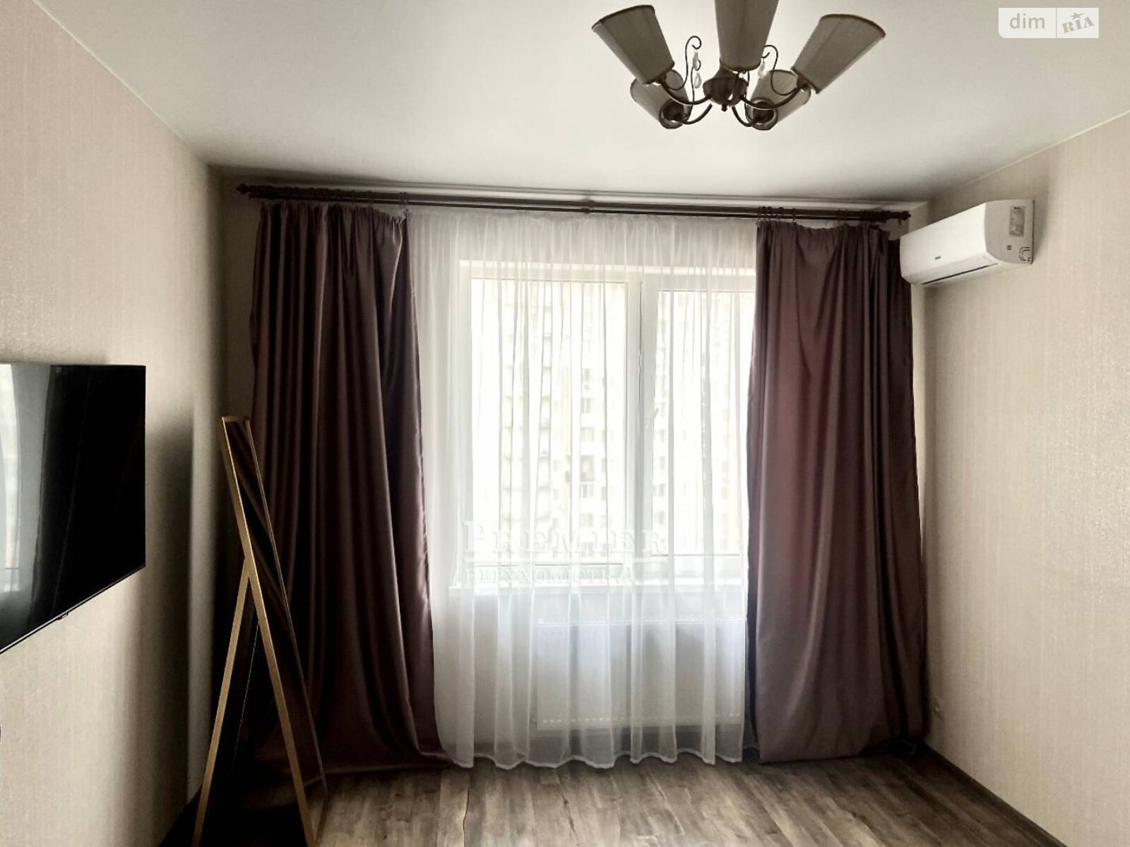 Продаж однокімнатної квартири в Одесі, на мас. Радужний, фото 1 Продаж однокімнатної квартири в Одесі, на мас. Радужний, фото 1