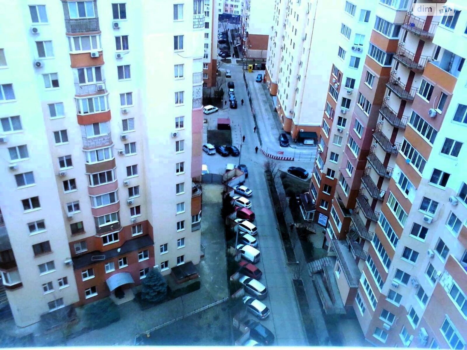 Продаж однокімнатної квартири в Одесі, на мас. Радужний, фото 1 Продаж однокімнатної квартири в Одесі, на мас. Радужний, фото 1