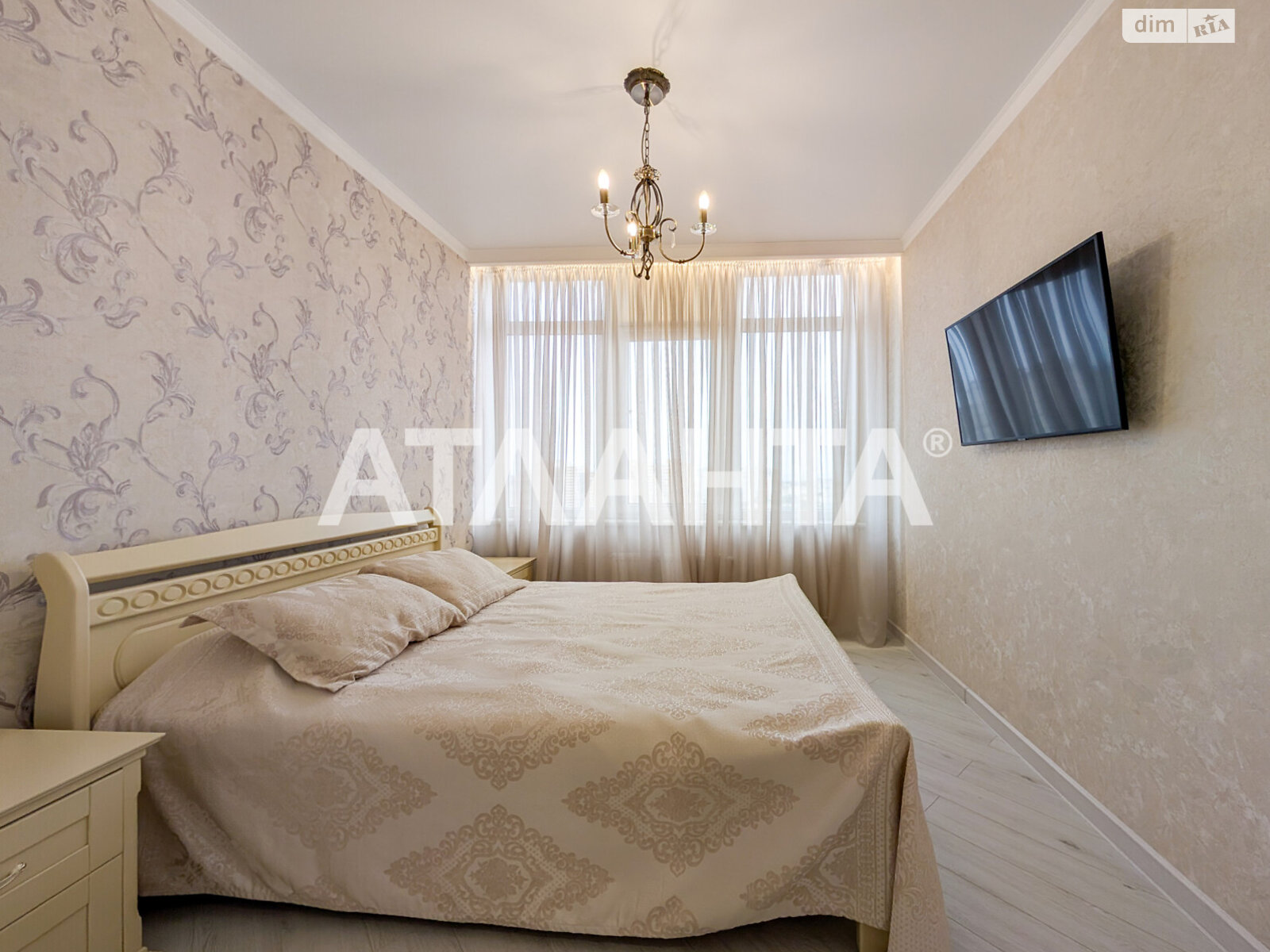 Продажа трехкомнатной квартиры в Одессе, на ул. Бассейная 6А, район Сахалинчик фото 1 Продажа трехкомнатной квартиры в Одессе, на ул. Бассейная 6А, район Сахалинчик фото 1