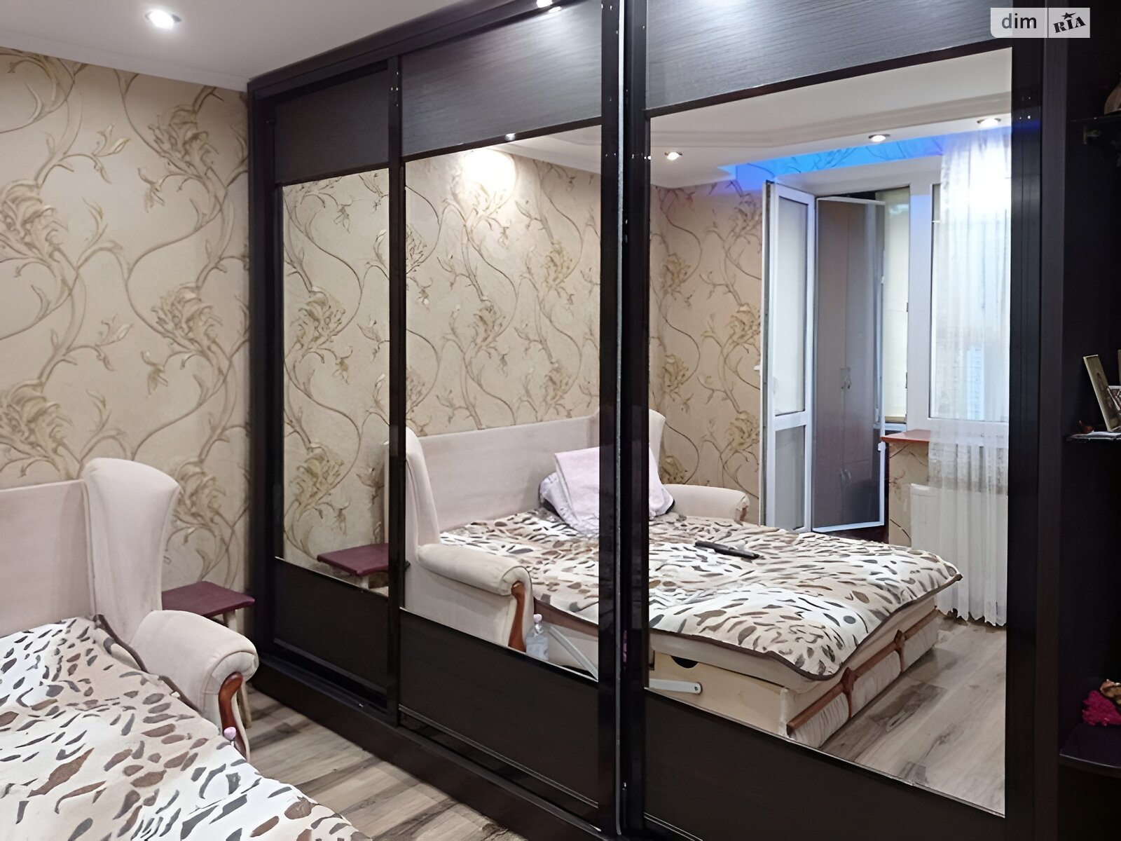 Продаж двокімнатної квартири в Одесі, на 2-й пров. Басейний, район Сахалінчик фото 1 Продаж двокімнатної квартири в Одесі, на 2-й пров. Басейний, район Сахалінчик фото 1