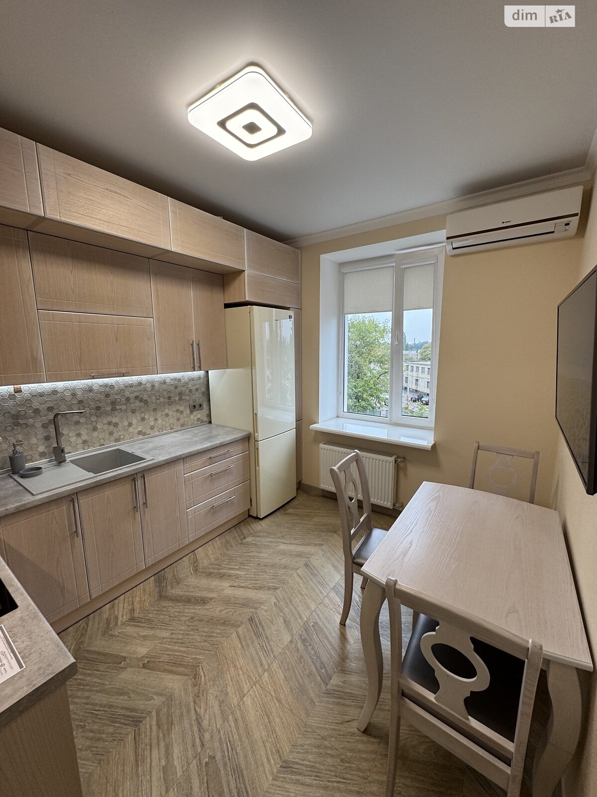 Продажа двухкомнатной квартиры в Одессе, на ул. Михаила Грушевского 39/3 корпус 3, район Сахарный Поселок фото 1 Продажа двухкомнатной квартиры в Одессе, на ул. Михаила Грушевского 39/3 корпус 3, район Сахарный Поселок фото 1