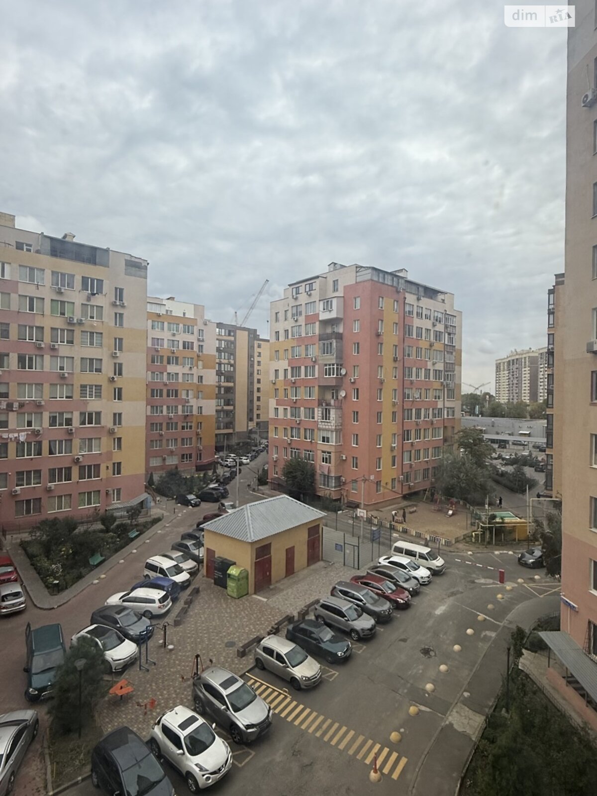 Продажа трехкомнатной квартиры в Одессе, на ул. Михаила Грушевского, район Сахарный Поселок фото 1 Продажа трехкомнатной квартиры в Одессе, на ул. Михаила Грушевского, район Сахарный Поселок фото 1