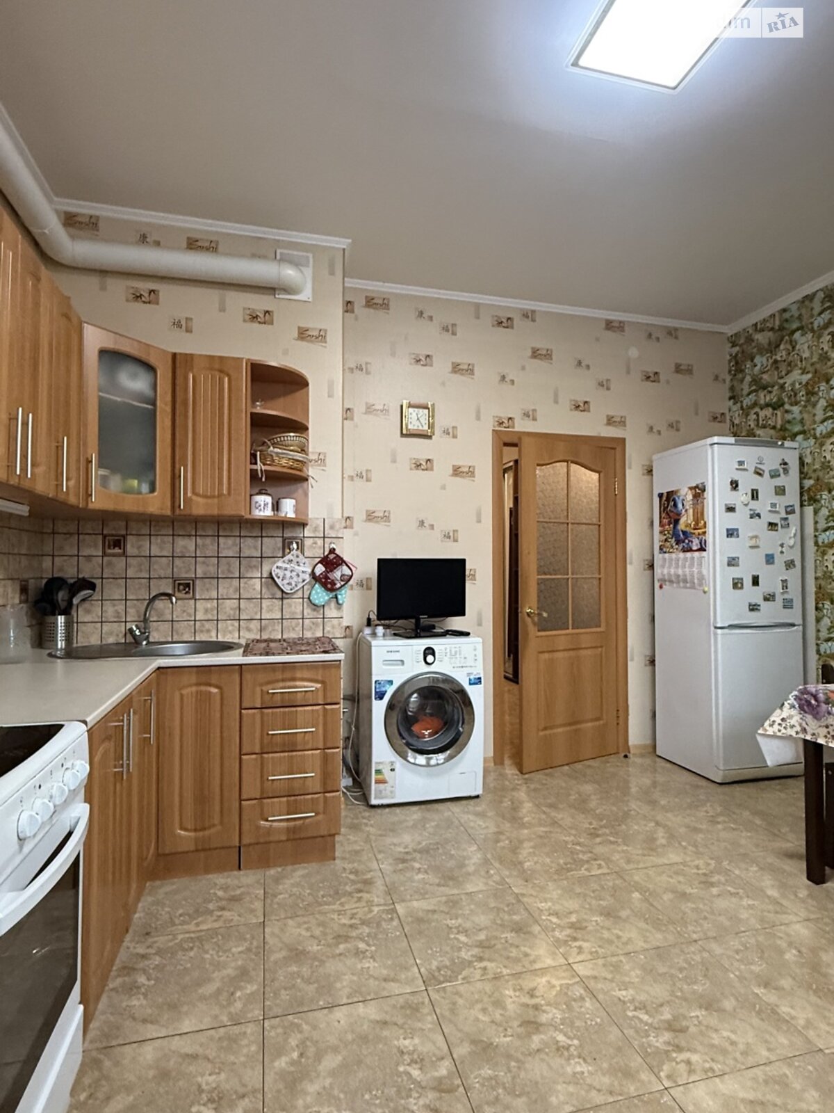 Продажа трехкомнатной квартиры в Одессе, на ул. Михаила Грушевского, район Сахарный Поселок фото 1 Продажа трехкомнатной квартиры в Одессе, на ул. Михаила Грушевского, район Сахарный Поселок фото 1