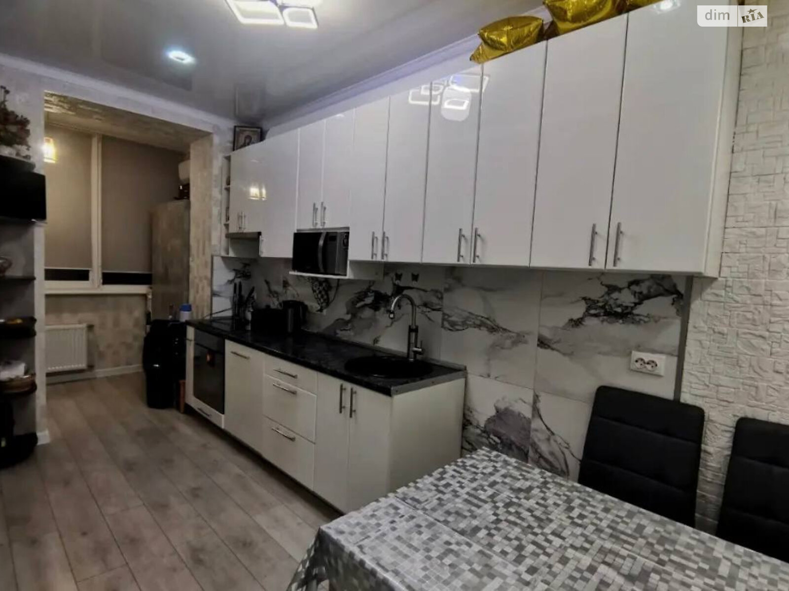 Продажа двухкомнатной квартиры в Одессе, на ул. Михаила Грушевского 39/3 корпус 4, район Сахарный Поселок фото 1