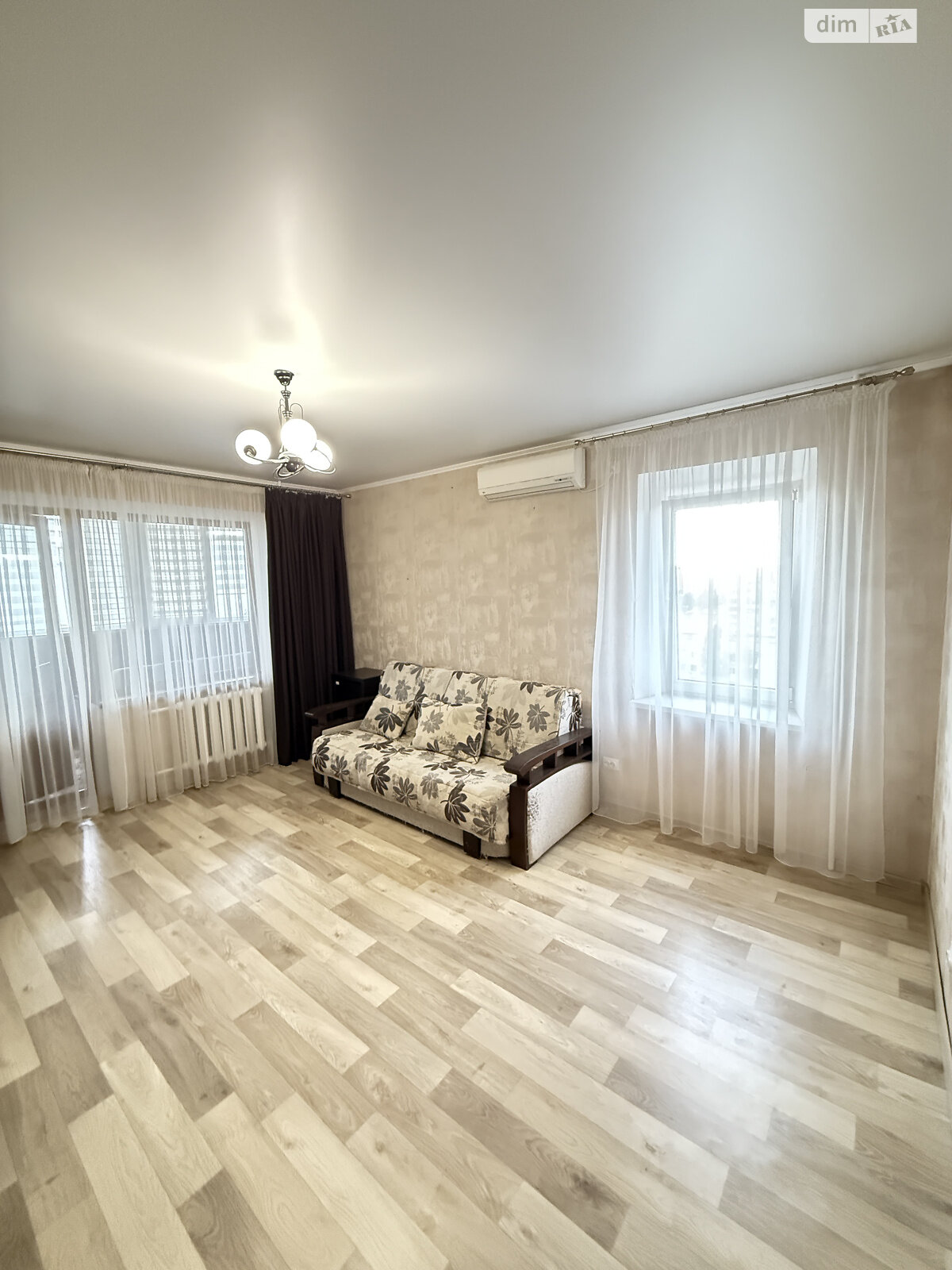 Продажа однокомнатной квартиры в Одессе, на просп. Небесной Сотни 10А, район Школьный фото 1