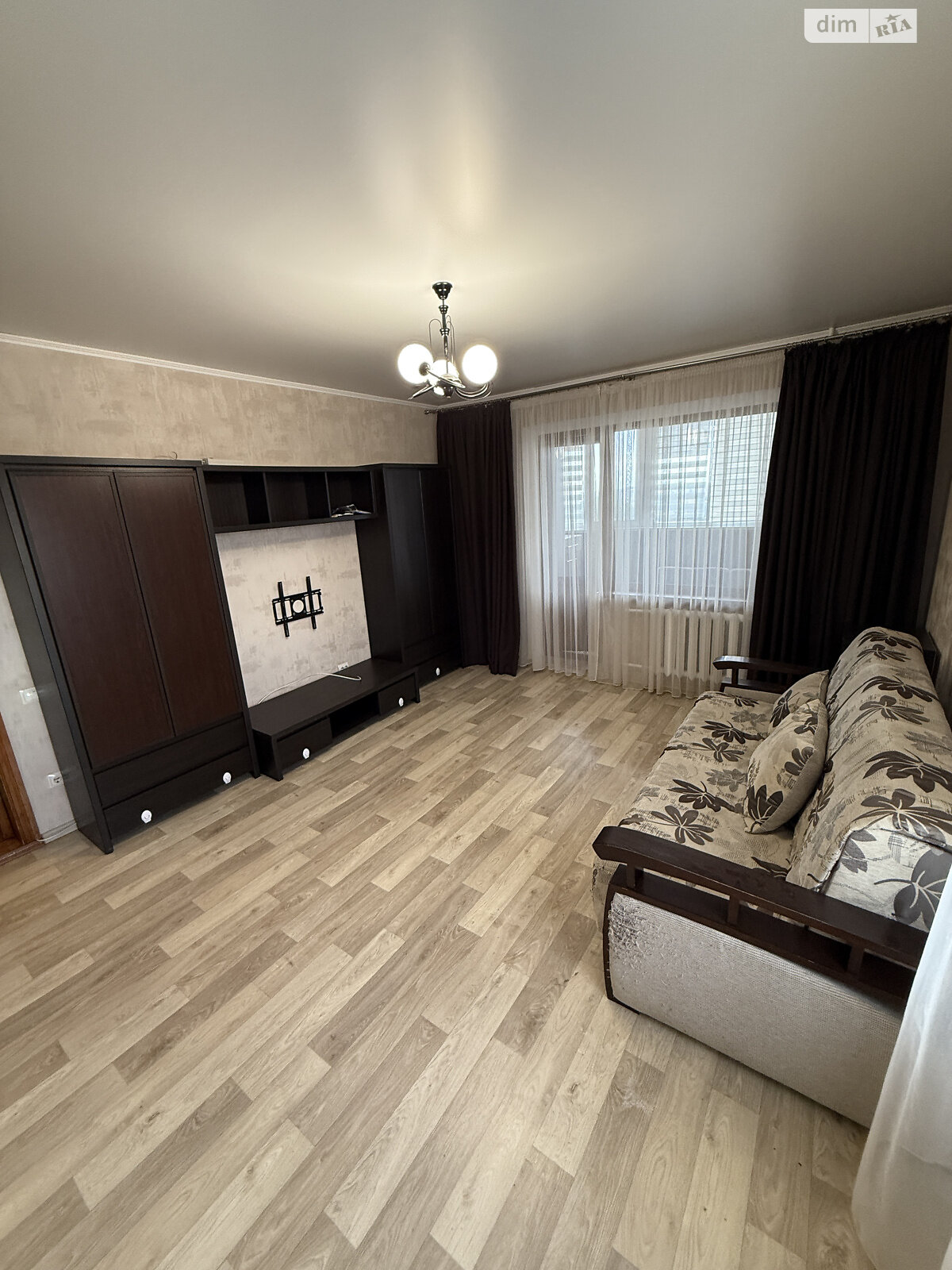 Продажа однокомнатной квартиры в Одессе, на просп. Небесной Сотни 10А, район Школьный фото 1