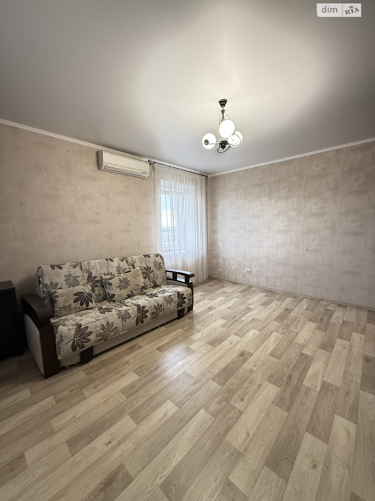 Продажа однокомнатной квартиры в Одессе, на просп. Небесной Сотни 10А, район Школьный фото 1