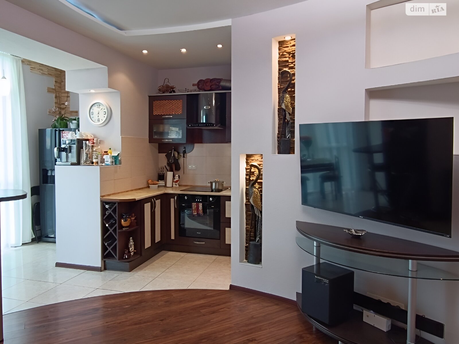 Продажа трехкомнатной квартиры в Одессе, на ул. Балковская 22А корпус 7, кв. 80, район Слободка фото 1 Продажа трехкомнатной квартиры в Одессе, на ул. Балковская 22А корпус 7, кв. 80, район Слободка фото 1
