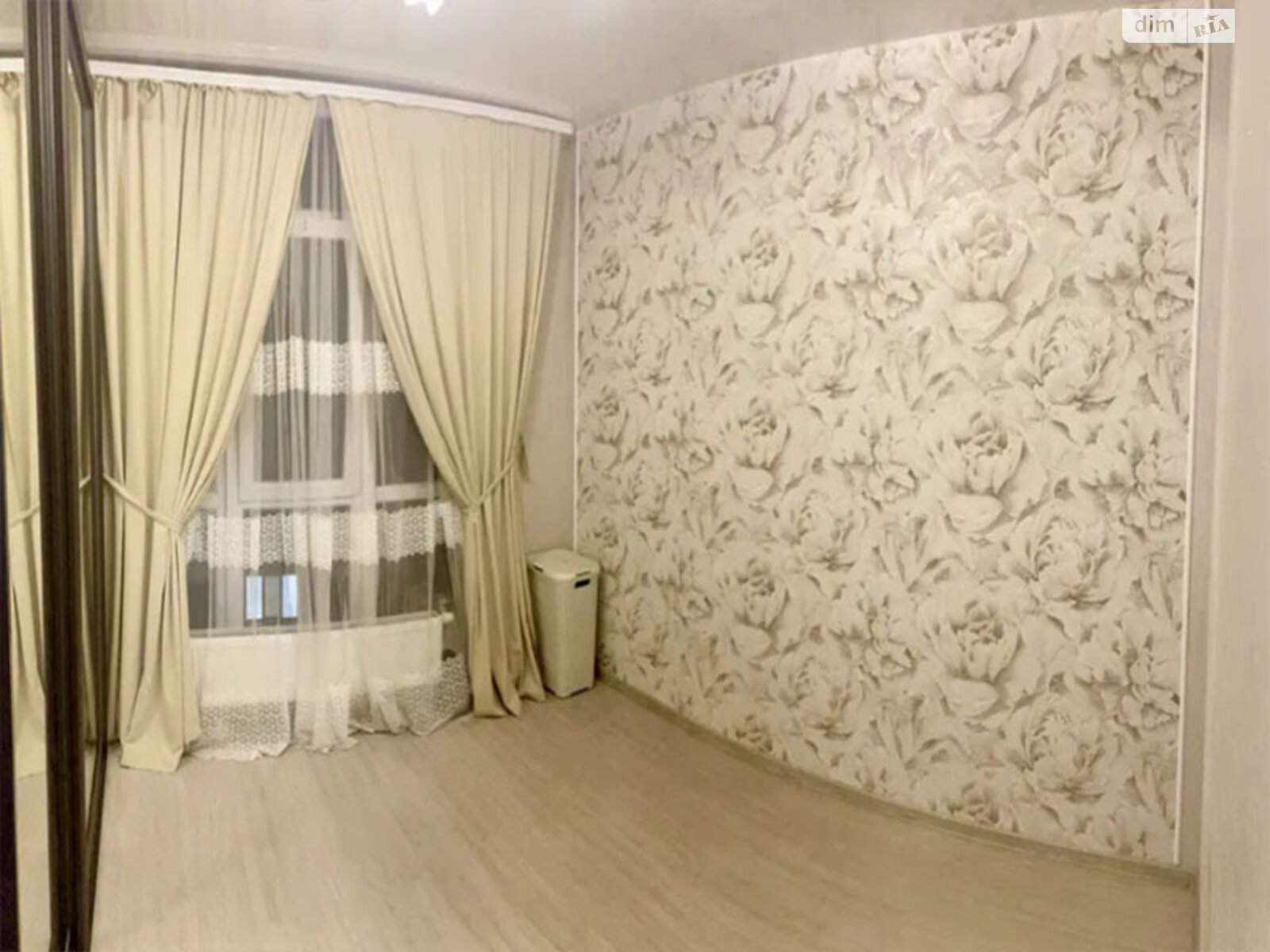 Продаж трикімнатної квартири в Одесі, на вул. Михайла Грушевського 30Б, район Слободка фото 1 Продаж трикімнатної квартири в Одесі, на вул. Михайла Грушевського 30Б, район Слободка фото 1
