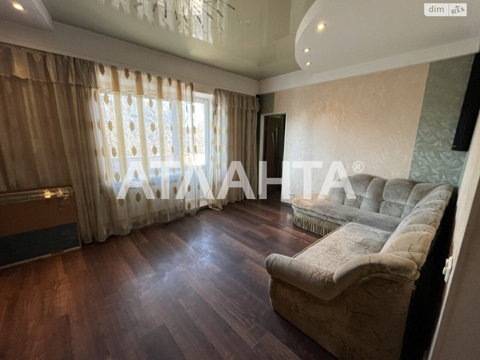 Продажа трехкомнатной квартиры в Одессе, на ул. Михаила Грушевского, район Слободка фото 1