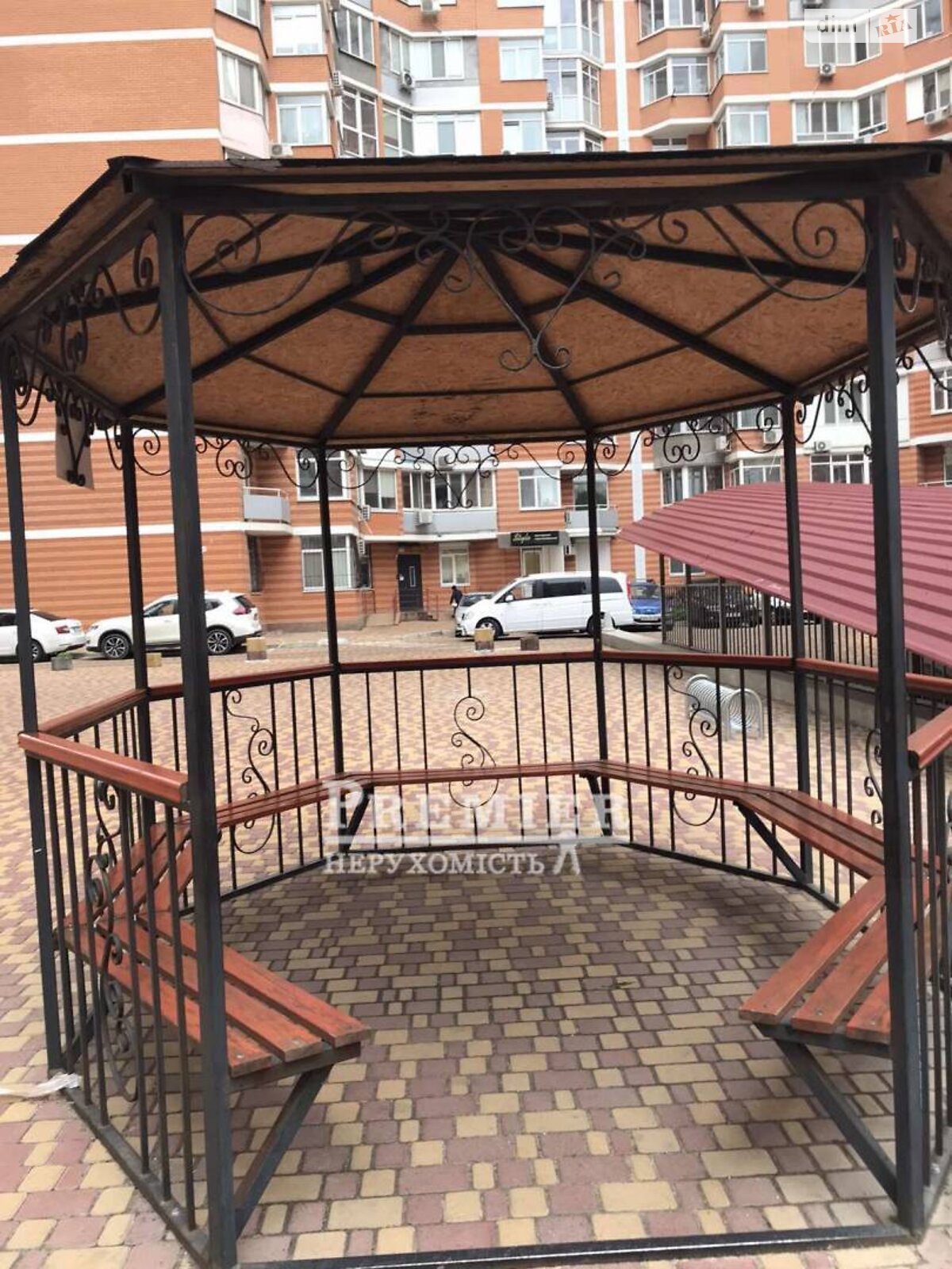 Продажа трехкомнатной квартиры в Одессе, на ул. Проценко, район Слободка фото 1 Продажа трехкомнатной квартиры в Одессе, на ул. Проценко, район Слободка фото 1