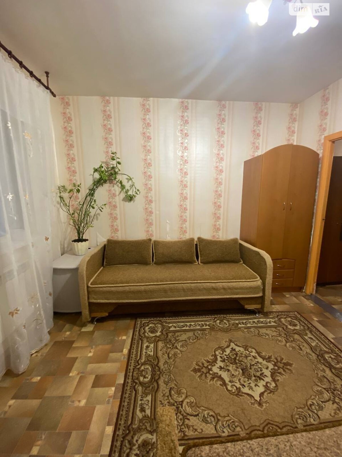 Продаж однокімнатної квартири в Одесі, на вул. Романтиків 25, район Слободка фото 1