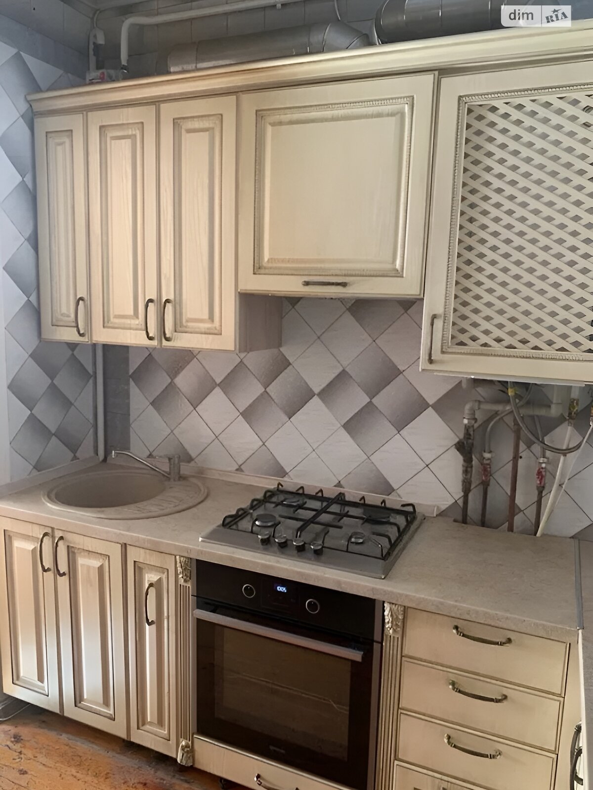 Продажа четырехкомнатной квартиры в Одессе, на ул. Шилова, район Слободка фото 1 Продажа четырехкомнатной квартиры в Одессе, на ул. Шилова, район Слободка фото 1