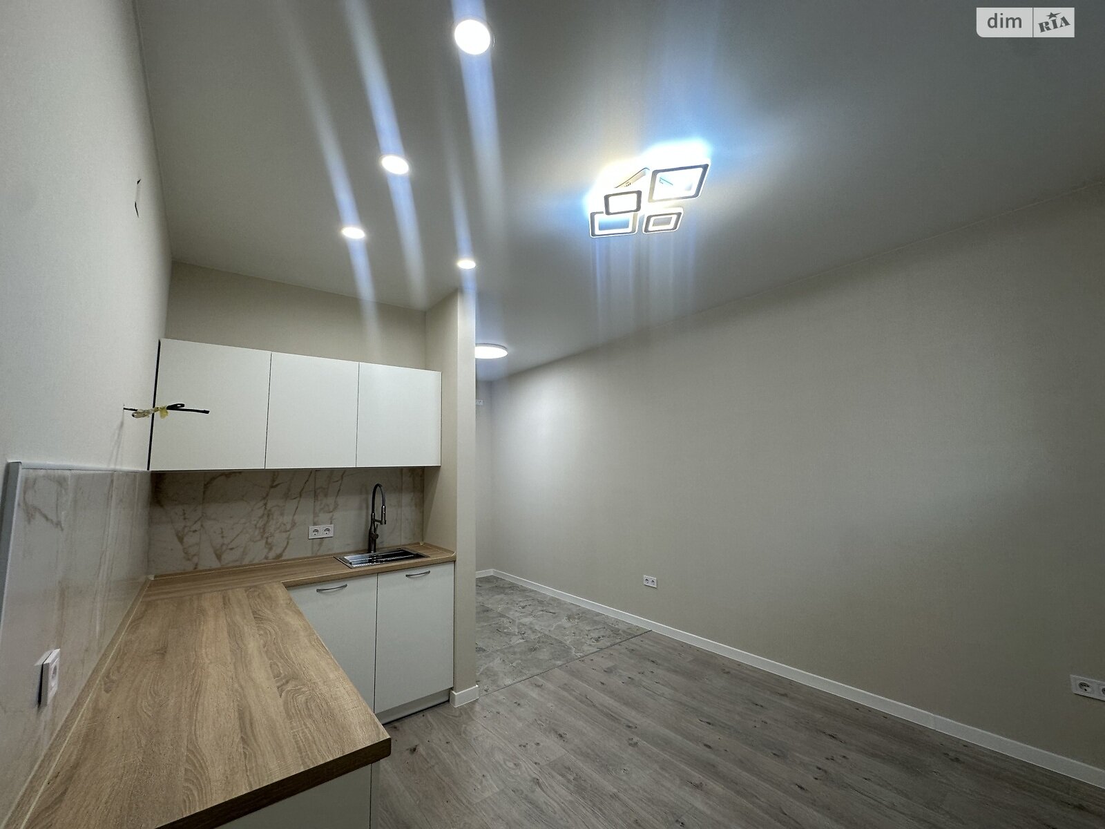 Продаж однокімнатної квартири в Одесі, на вул. Слобідська 56 корпус 2, район Слободка фото 1