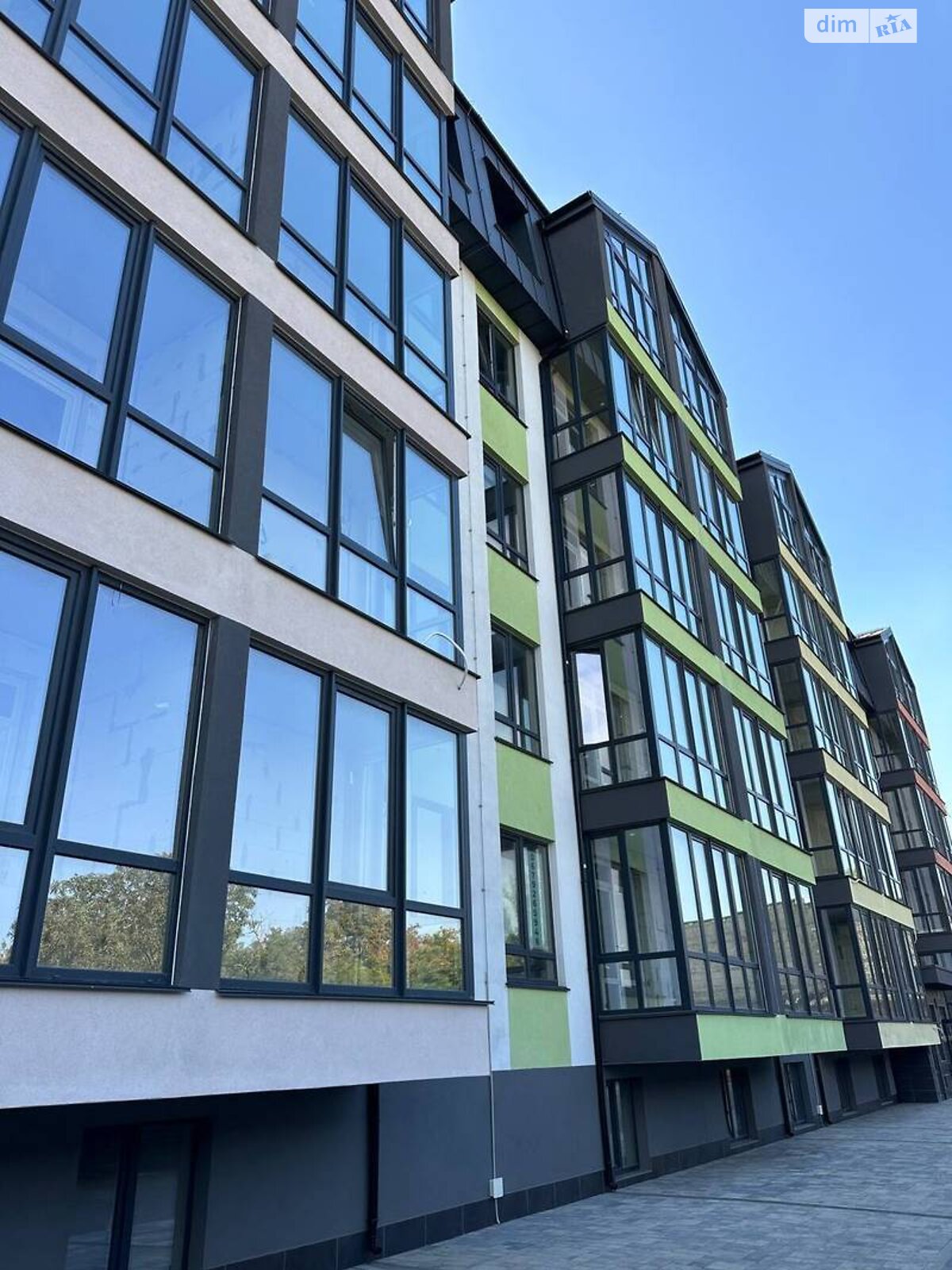 Продажа трехкомнатной квартиры в Одессе, на ул. Слободская 56 корпус 1, кв. 138, район Слободка фото 1