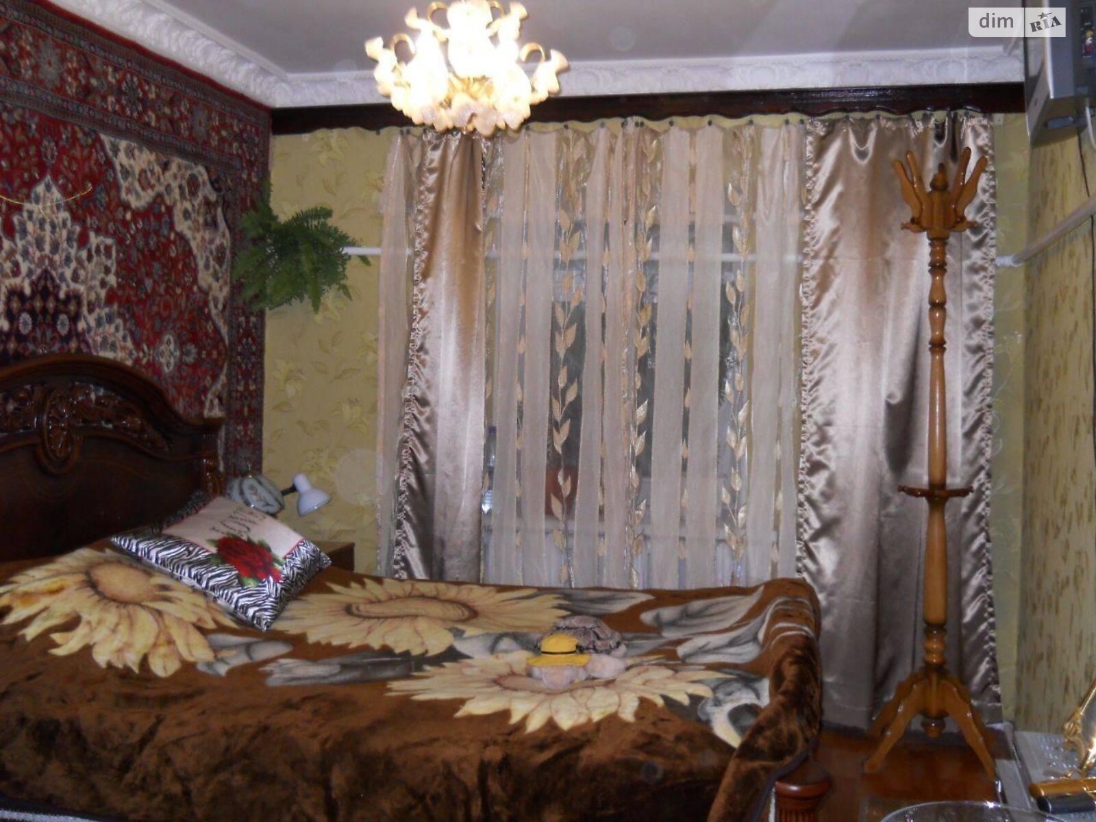 Продаж чотирикімнатної квартири в Одесі, на вул. Виноградна, район Слободка фото 1