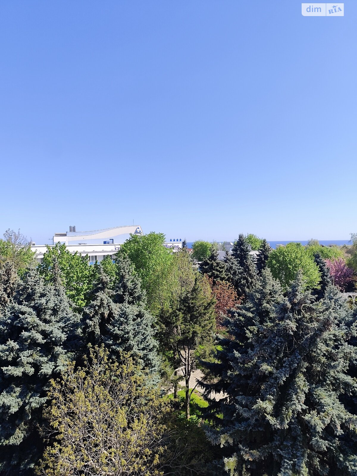 Продаж однокімнатної квартири в Одесі, на просп. Чорноморський 2, кв. 15, район Совіньйон фото 1 Продаж однокімнатної квартири в Одесі, на просп. Чорноморський 2, кв. 15, район Совіньйон фото 1