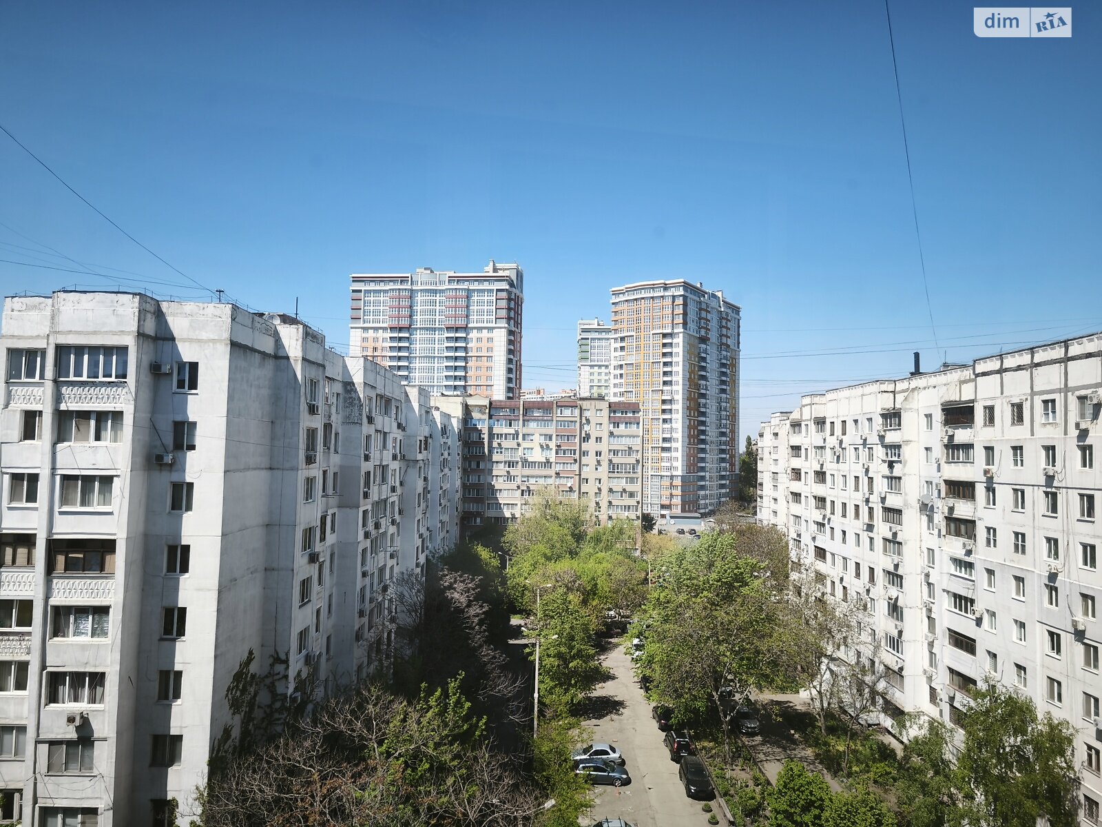 Продажа трехкомнатной квартиры в Одессе, на ул. Армейская, район Средний Фонтан фото 1 Продажа трехкомнатной квартиры в Одессе, на ул. Армейская, район Средний Фонтан фото 1