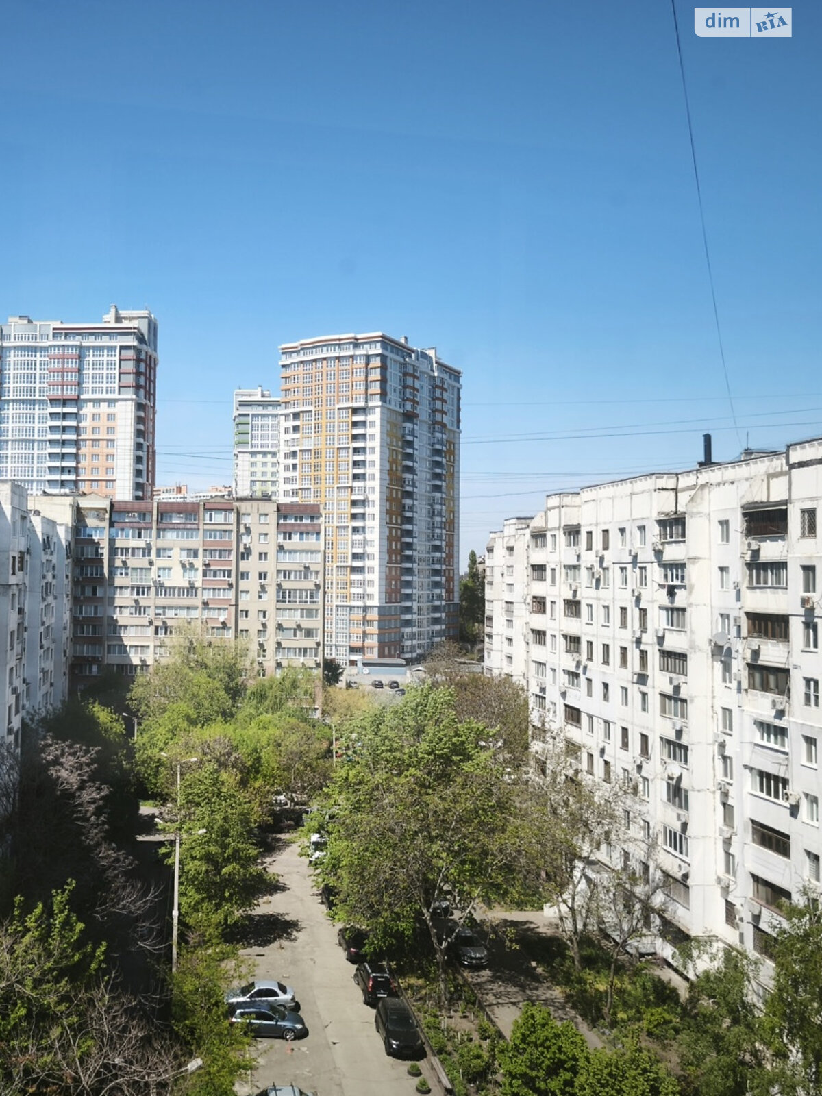 Продажа трехкомнатной квартиры в Одессе, на ул. Армейская, район Средний Фонтан фото 1 Продажа трехкомнатной квартиры в Одессе, на ул. Армейская, район Средний Фонтан фото 1