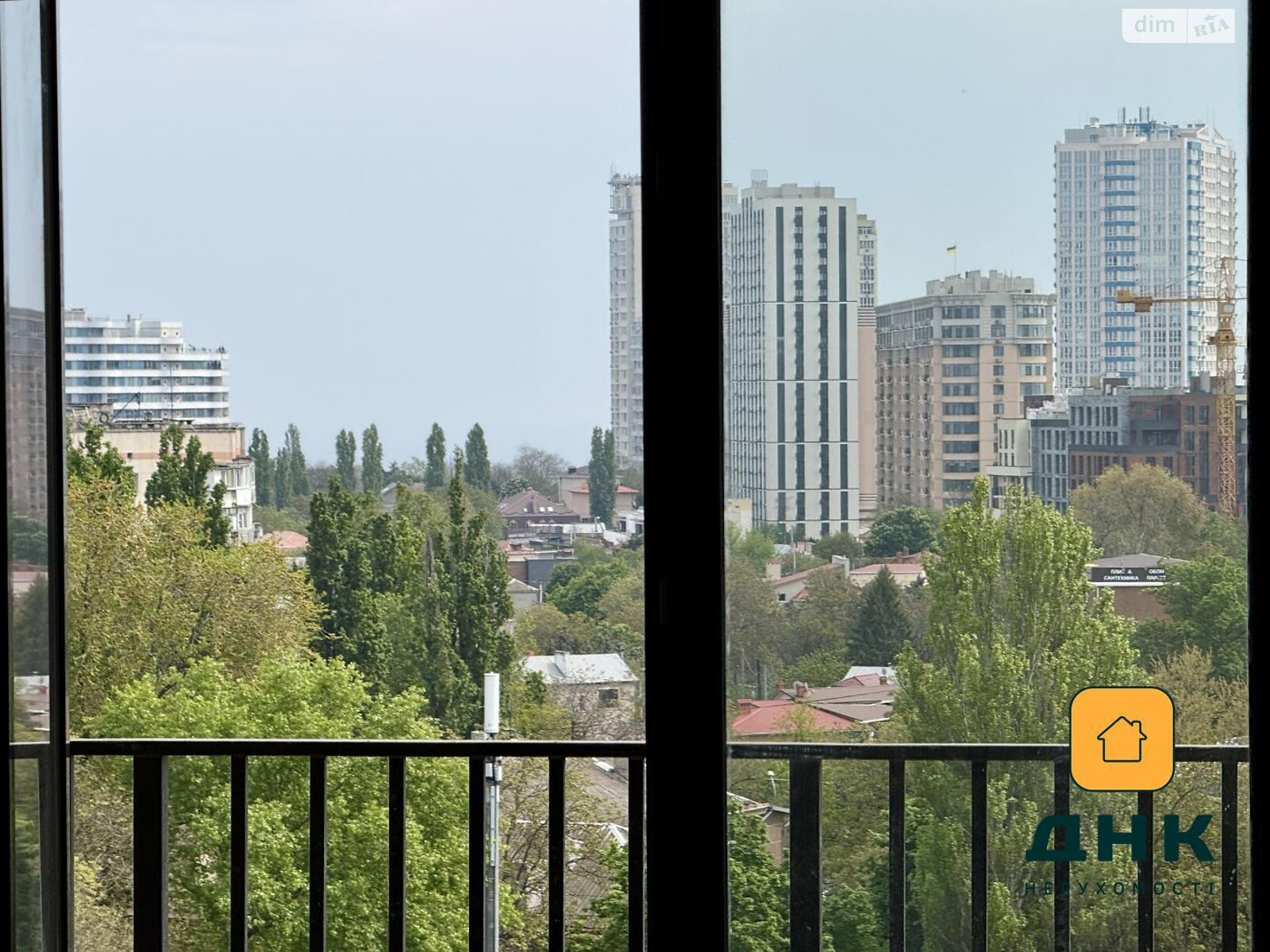 Продаж однокімнатної квартири в Одесі, на вул. Чубаївська 1, район Середній Фонтан фото 1 Продаж однокімнатної квартири в Одесі, на вул. Чубаївська 1, район Середній Фонтан фото 1