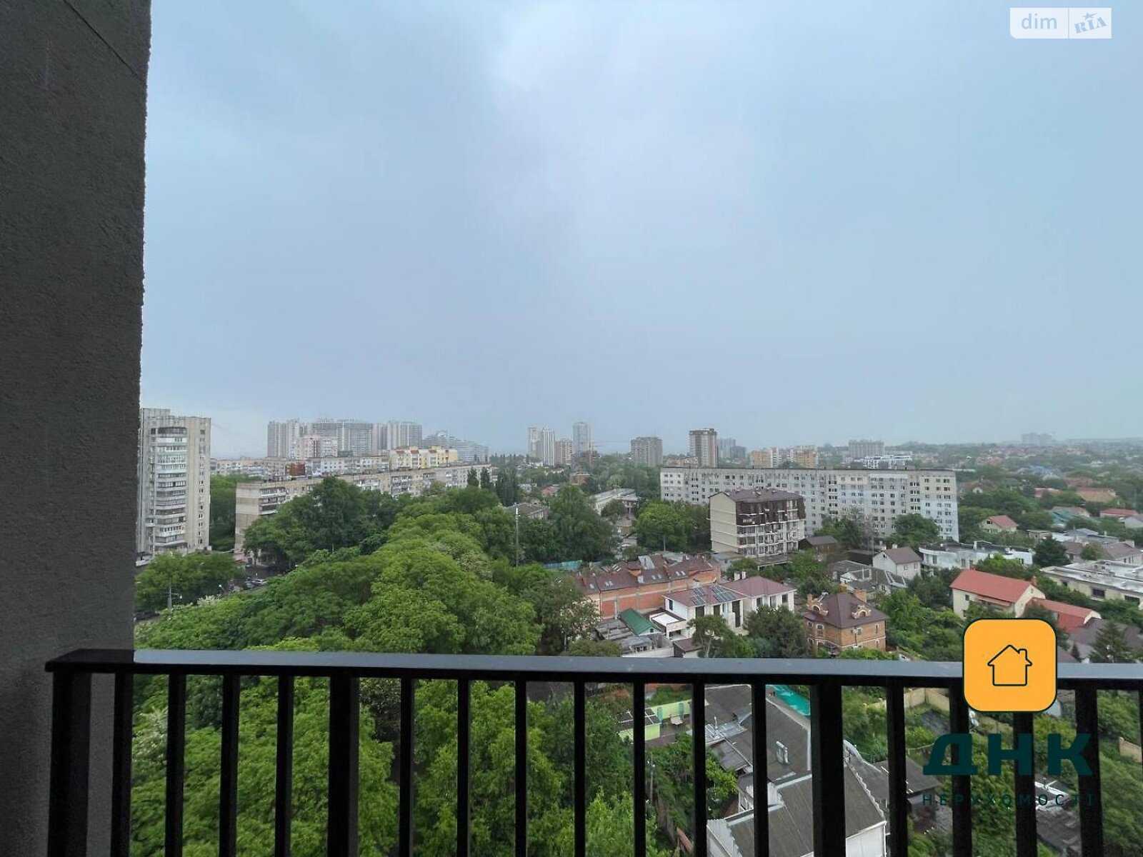 Продаж однокімнатної квартири в Одесі, на вул. Чубаївська 1, район Середній Фонтан фото 1 Продаж однокімнатної квартири в Одесі, на вул. Чубаївська 1, район Середній Фонтан фото 1