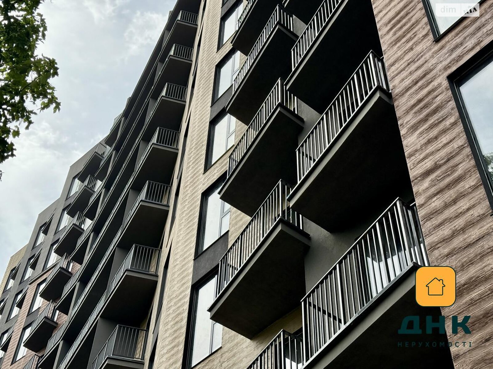 Продаж однокімнатної квартири в Одесі, на вул. Чубаївська 1, район Середній Фонтан фото 1 Продаж однокімнатної квартири в Одесі, на вул. Чубаївська 1, район Середній Фонтан фото 1