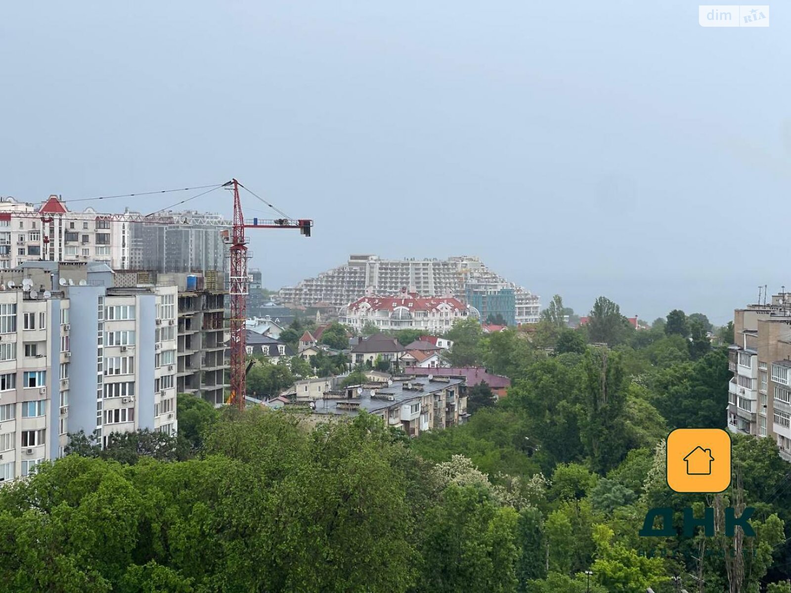 Продаж двокімнатної квартири в Одесі, на вул. Чубаївська 1, район Середній Фонтан фото 1 Продаж двокімнатної квартири в Одесі, на вул. Чубаївська 1, район Середній Фонтан фото 1