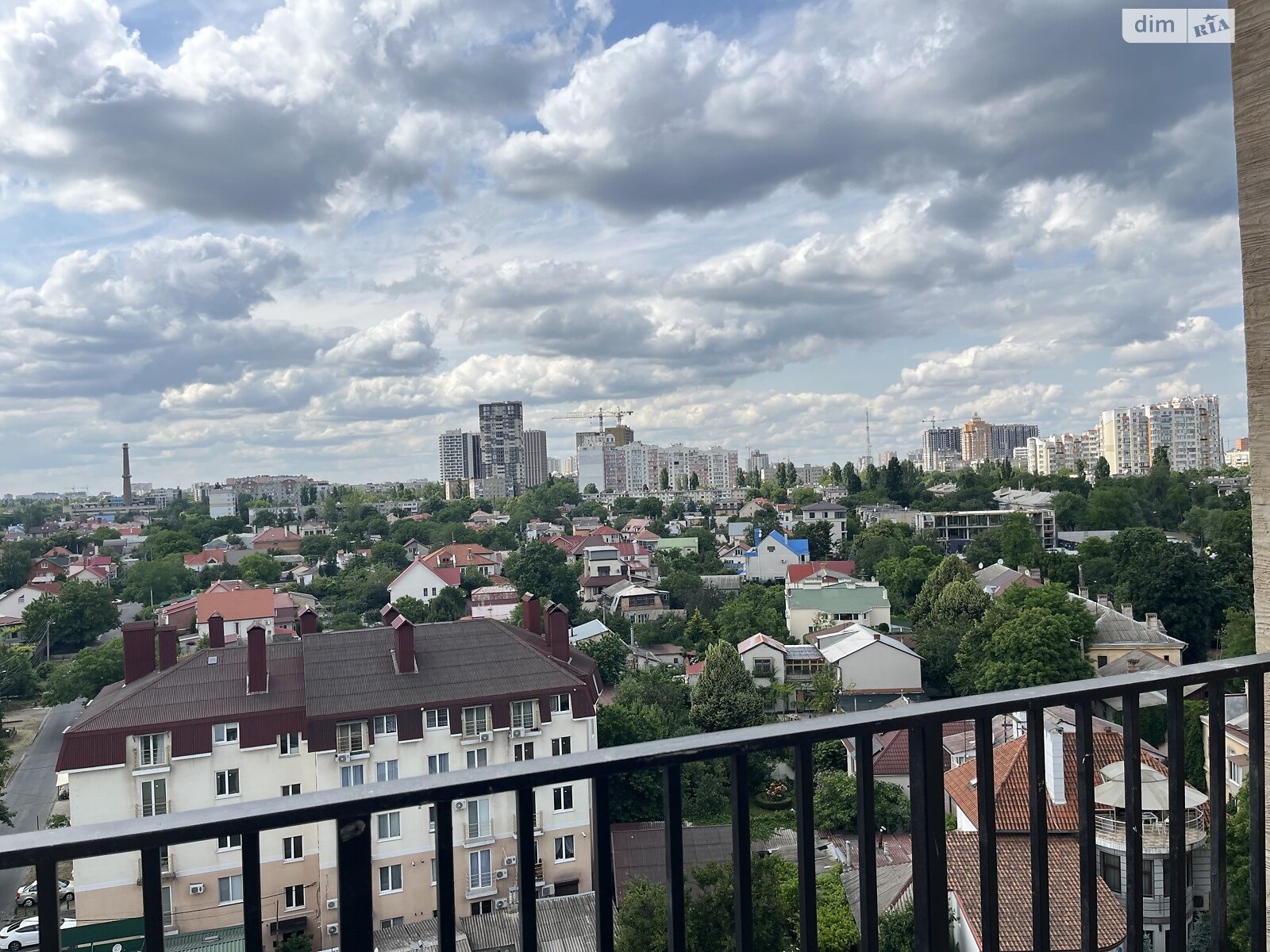 Продаж двокімнатної квартири в Одесі, на вул. Чубаївська 1, район Середній Фонтан фото 1