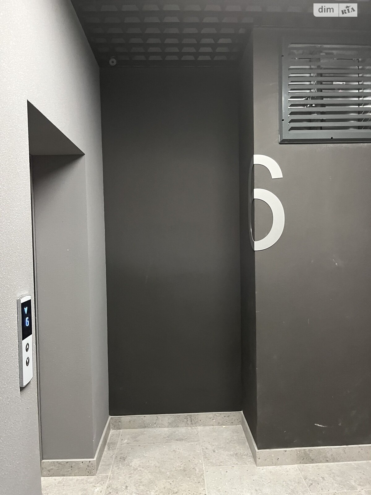 Продаж однокімнатної квартири в Одесі, на вул. Чубаївська, район Середній Фонтан фото 1 Продаж однокімнатної квартири в Одесі, на вул. Чубаївська, район Середній Фонтан фото 1