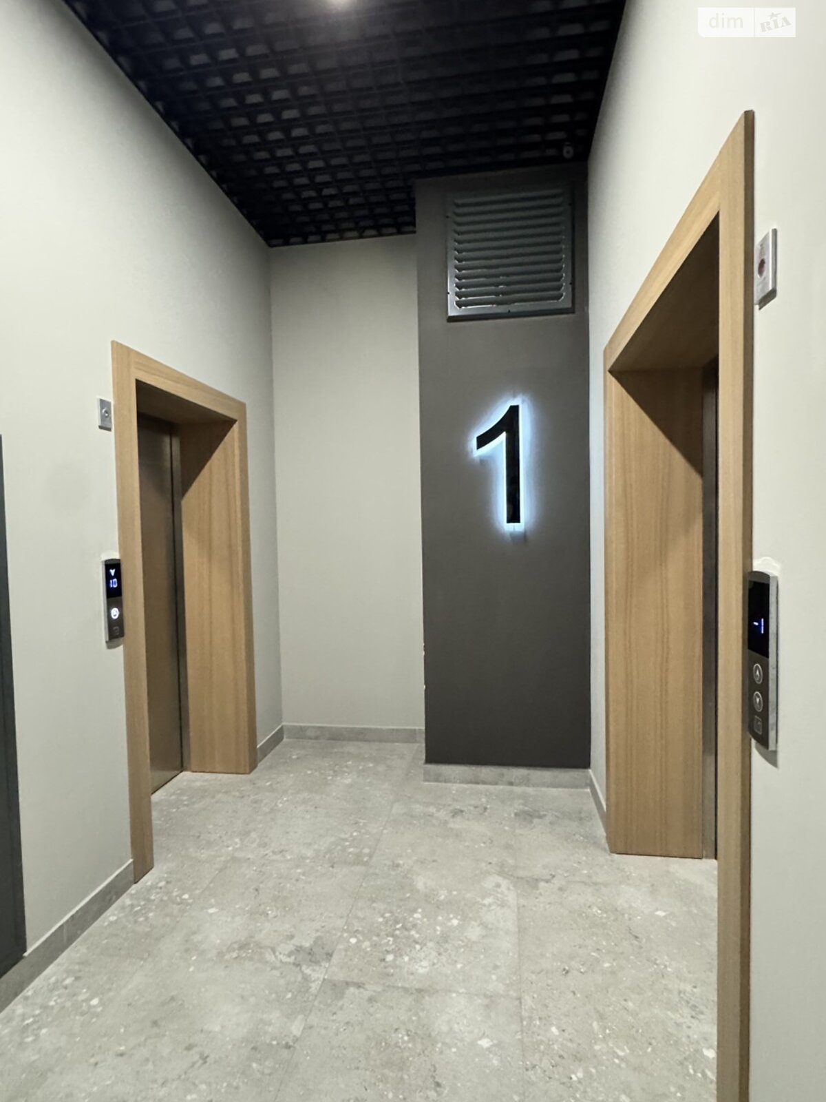 Продажа однокомнатной квартиры в Одессе, на ул. Чубаевская 1, район Средний Фонтан фото 1 Продажа однокомнатной квартиры в Одессе, на ул. Чубаевская 1, район Средний Фонтан фото 1