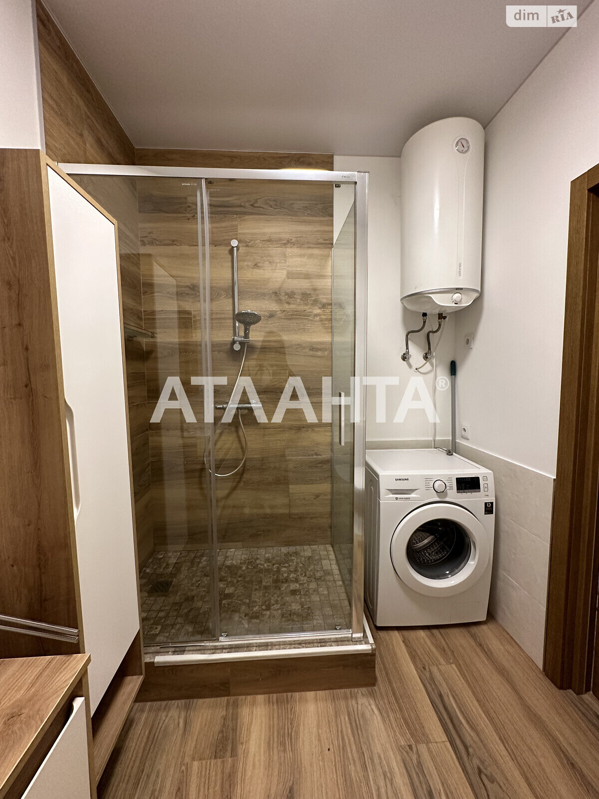 Продаж двокімнатної квартири в Одесі, на дор. Фонтанська, район Середній Фонтан фото 1 Продаж двокімнатної квартири в Одесі, на дор. Фонтанська, район Середній Фонтан фото 1