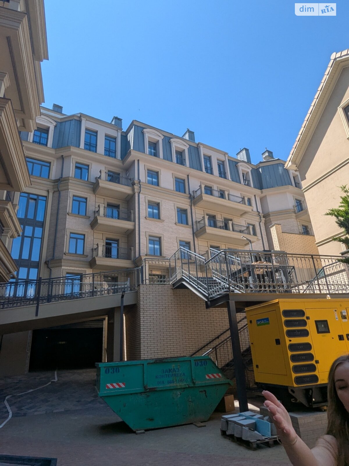 Продаж трикімнатної квартири в Одесі, на дор. Фонтанська 64/1, район Середній Фонтан фото 1 Продаж трикімнатної квартири в Одесі, на дор. Фонтанська 64/1, район Середній Фонтан фото 1
