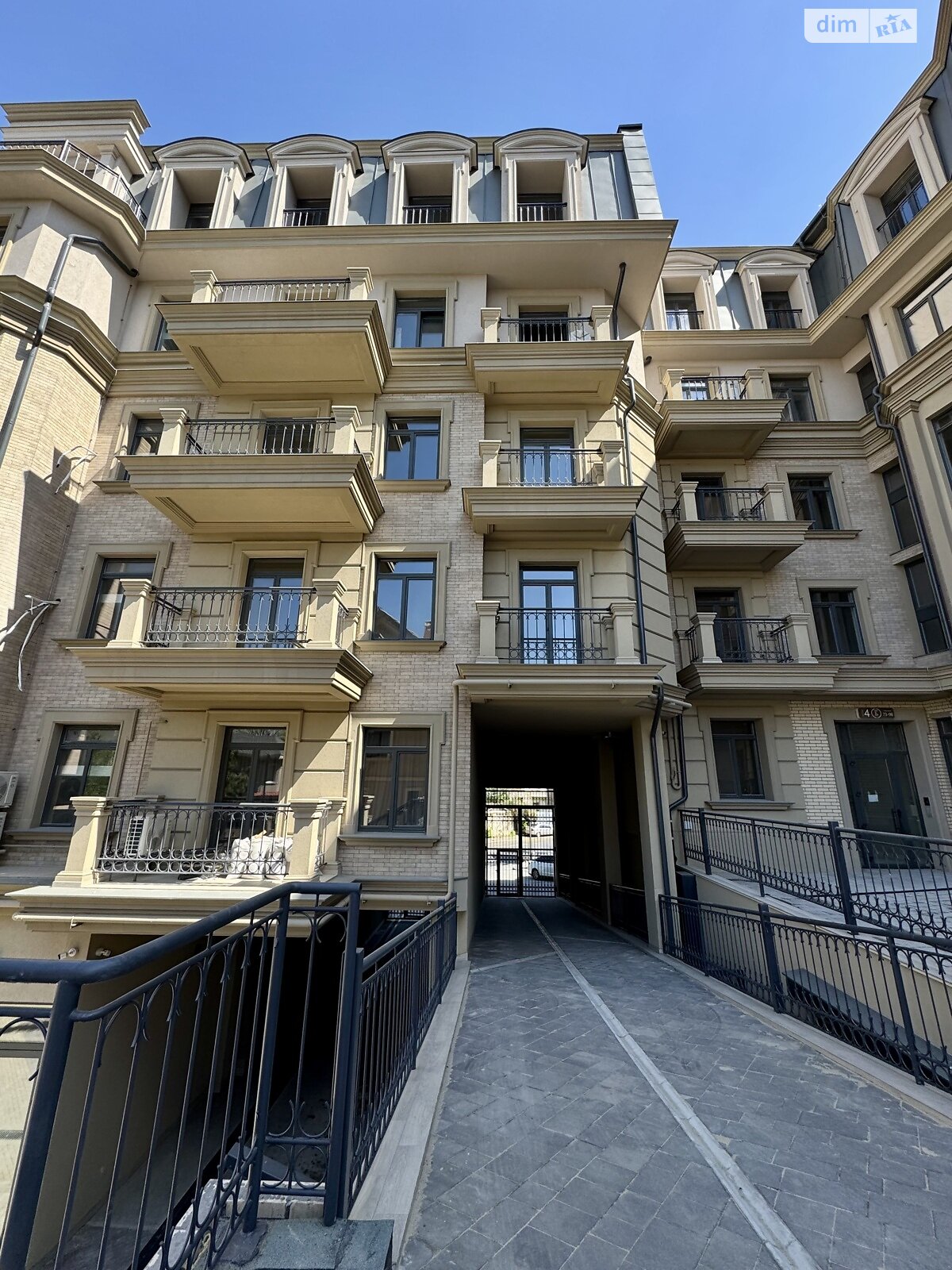 Продаж двокімнатної квартири в Одесі, на дор. Фонтанська 62К, район Середній Фонтан фото 1 Продаж двокімнатної квартири в Одесі, на дор. Фонтанська 62К, район Середній Фонтан фото 1