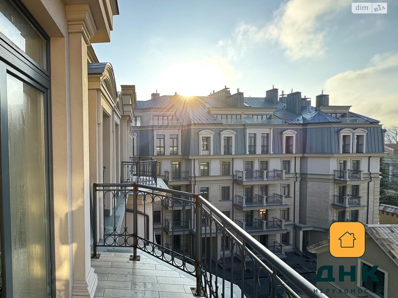 Продажа двухкомнатной квартиры в Одессе, на дор. Фонтанская 64/1, район Средний Фонтан фото 1 Продажа двухкомнатной квартиры в Одессе, на дор. Фонтанская 64/1, район Средний Фонтан фото 1