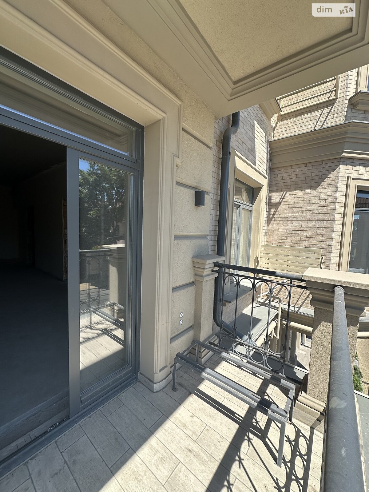 Продаж однокімнатної квартири в Одесі, на дор. Фонтанська 62К, кв. 6, район Середній Фонтан фото 1