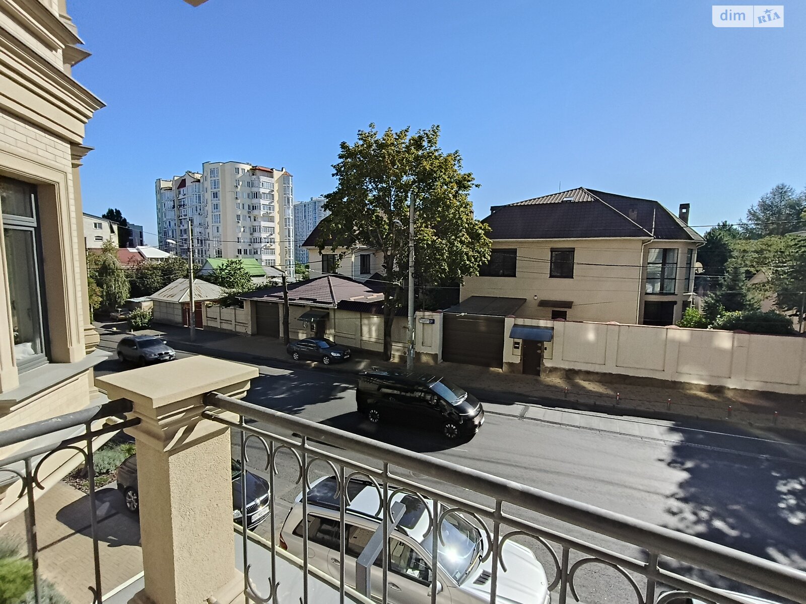 Продаж однокімнатної квартири в Одесі, на дор. Фонтанська, район Середній Фонтан фото 1 Продаж однокімнатної квартири в Одесі, на дор. Фонтанська, район Середній Фонтан фото 1