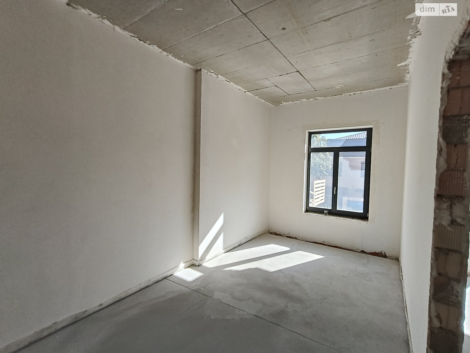 Продаж однокімнатної квартири в Одесі, на дор. Фонтанська, район Середній Фонтан фото 1 Продаж однокімнатної квартири в Одесі, на дор. Фонтанська, район Середній Фонтан фото 1