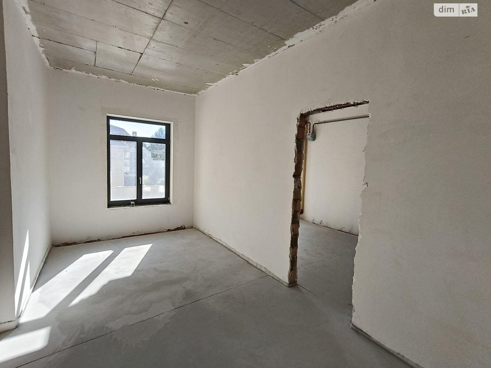 Продаж однокімнатної квартири в Одесі, на дор. Фонтанська, район Середній Фонтан фото 1 Продаж однокімнатної квартири в Одесі, на дор. Фонтанська, район Середній Фонтан фото 1