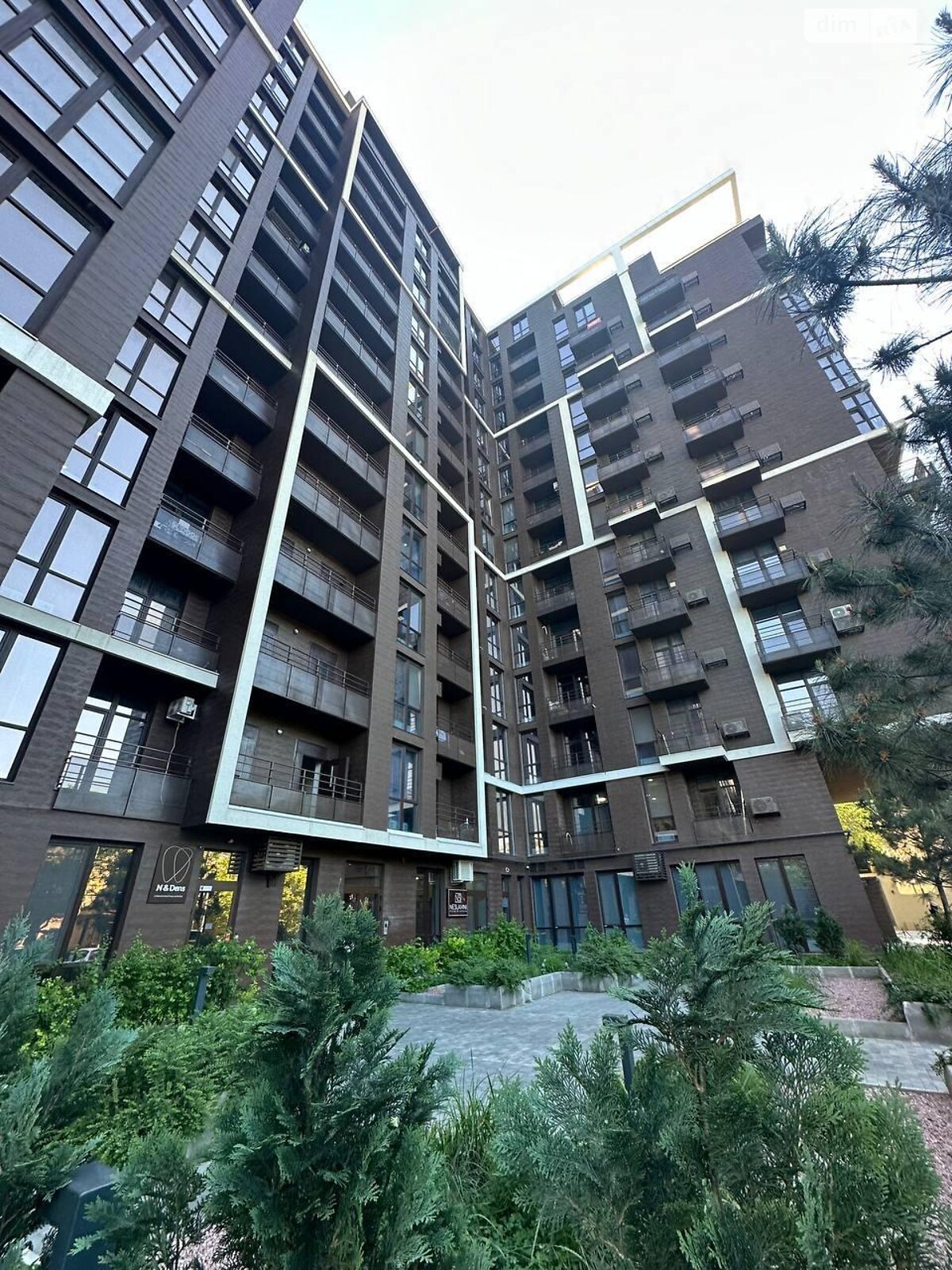 Продаж двокімнатної квартири в Одесі, на вул. Геранієва 8, район Середній Фонтан фото 1 Продаж двокімнатної квартири в Одесі, на вул. Геранієва 8, район Середній Фонтан фото 1