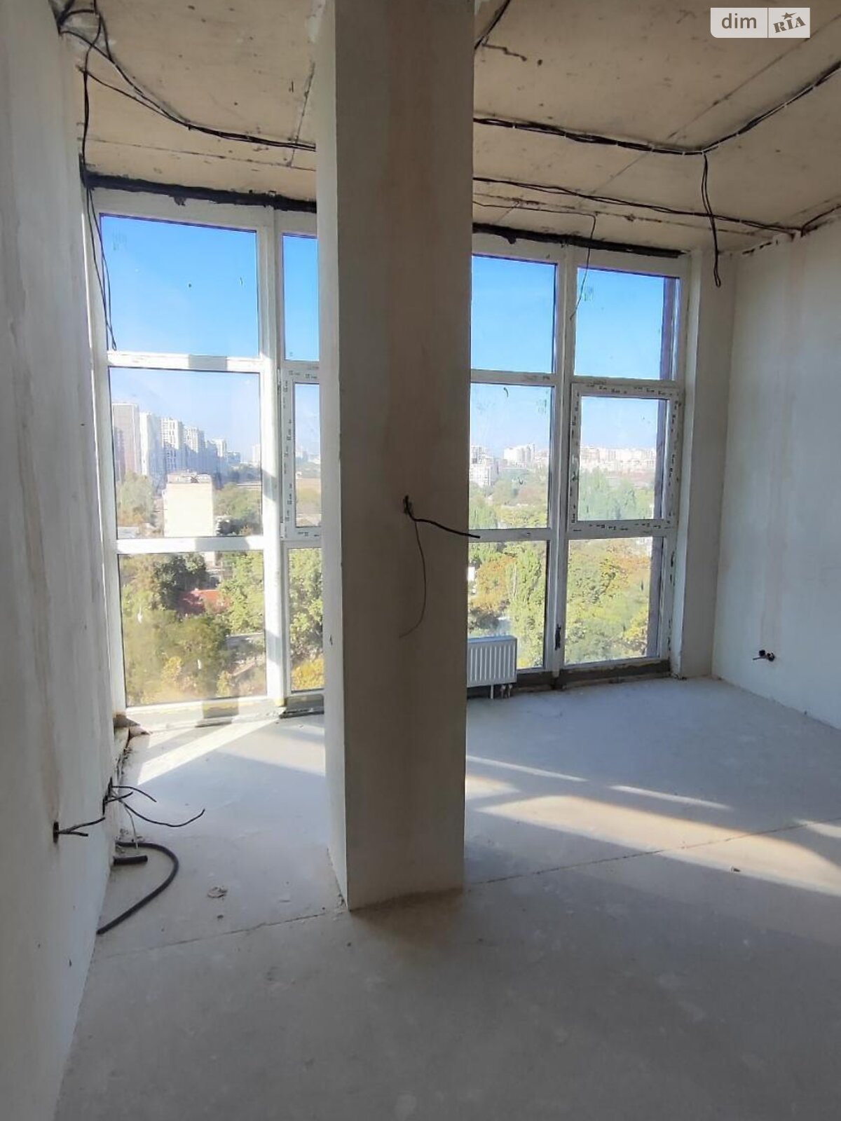 Продаж двокімнатної квартири в Одесі, на вул. Геранієва 8, район Середній Фонтан фото 1 Продаж двокімнатної квартири в Одесі, на вул. Геранієва 8, район Середній Фонтан фото 1