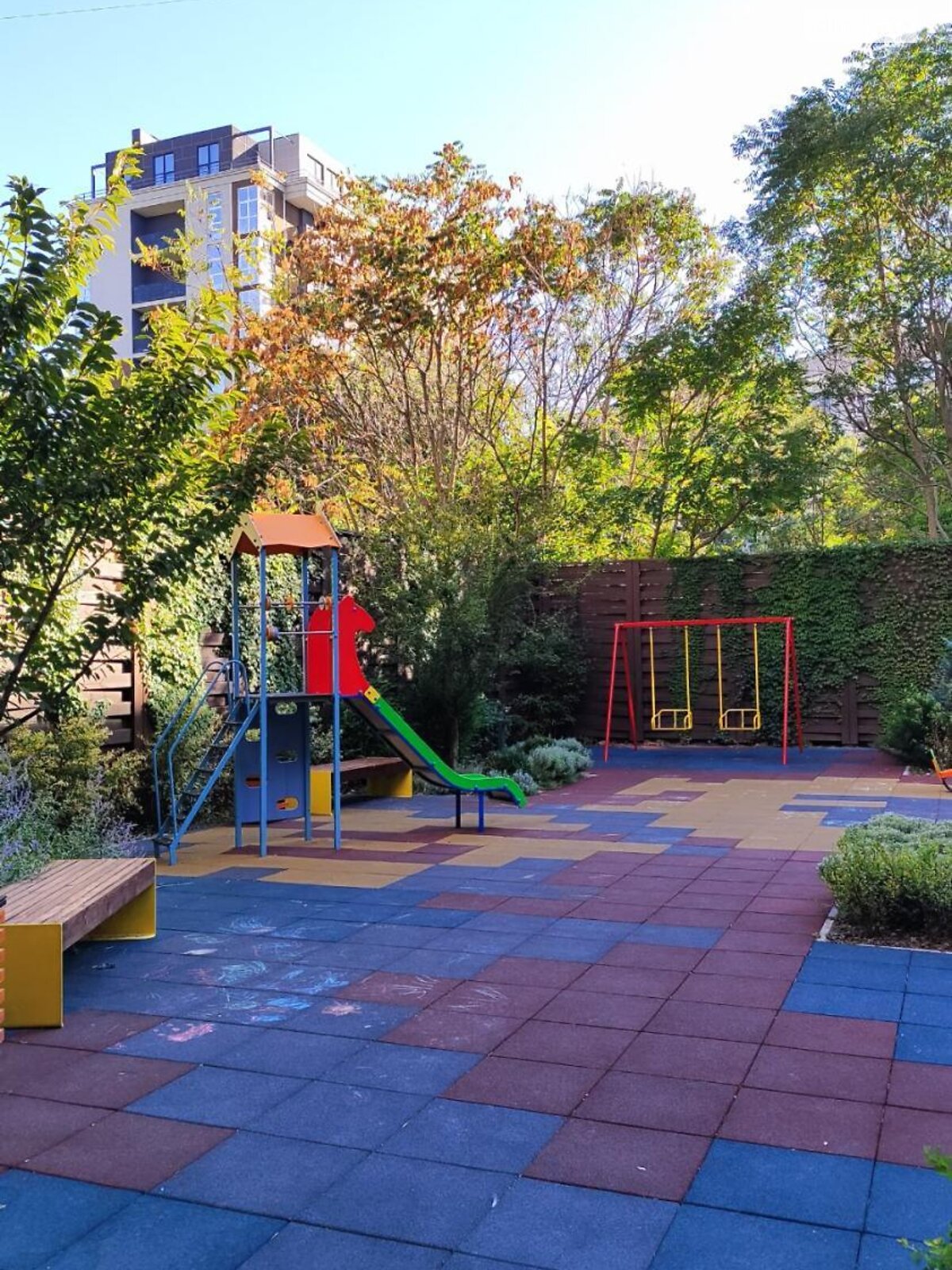 Продаж двокімнатної квартири в Одесі, на вул. Геранієва 8, район Середній Фонтан фото 1 Продаж двокімнатної квартири в Одесі, на вул. Геранієва 8, район Середній Фонтан фото 1