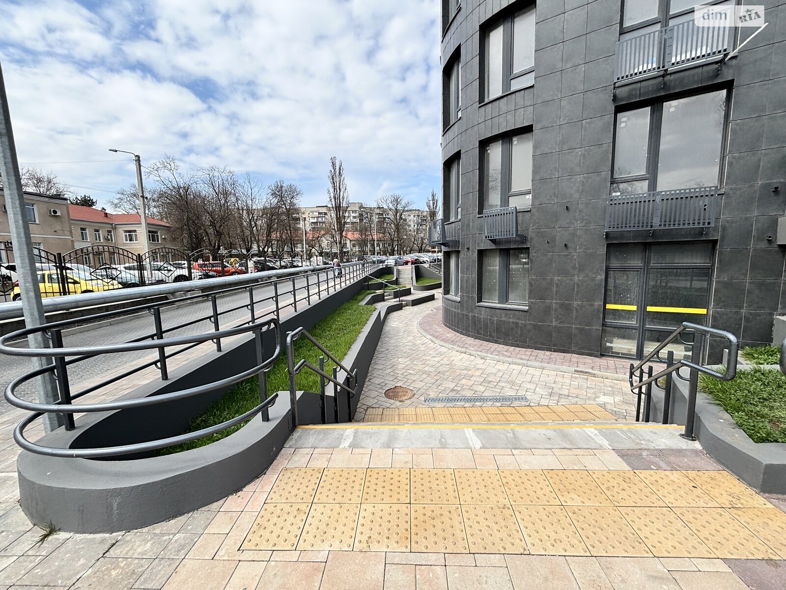 Продажа однокомнатной квартиры в Одессе, на ул. Ивана Франко, район Средний Фонтан фото 1 Продажа однокомнатной квартиры в Одессе, на ул. Ивана Франко, район Средний Фонтан фото 1